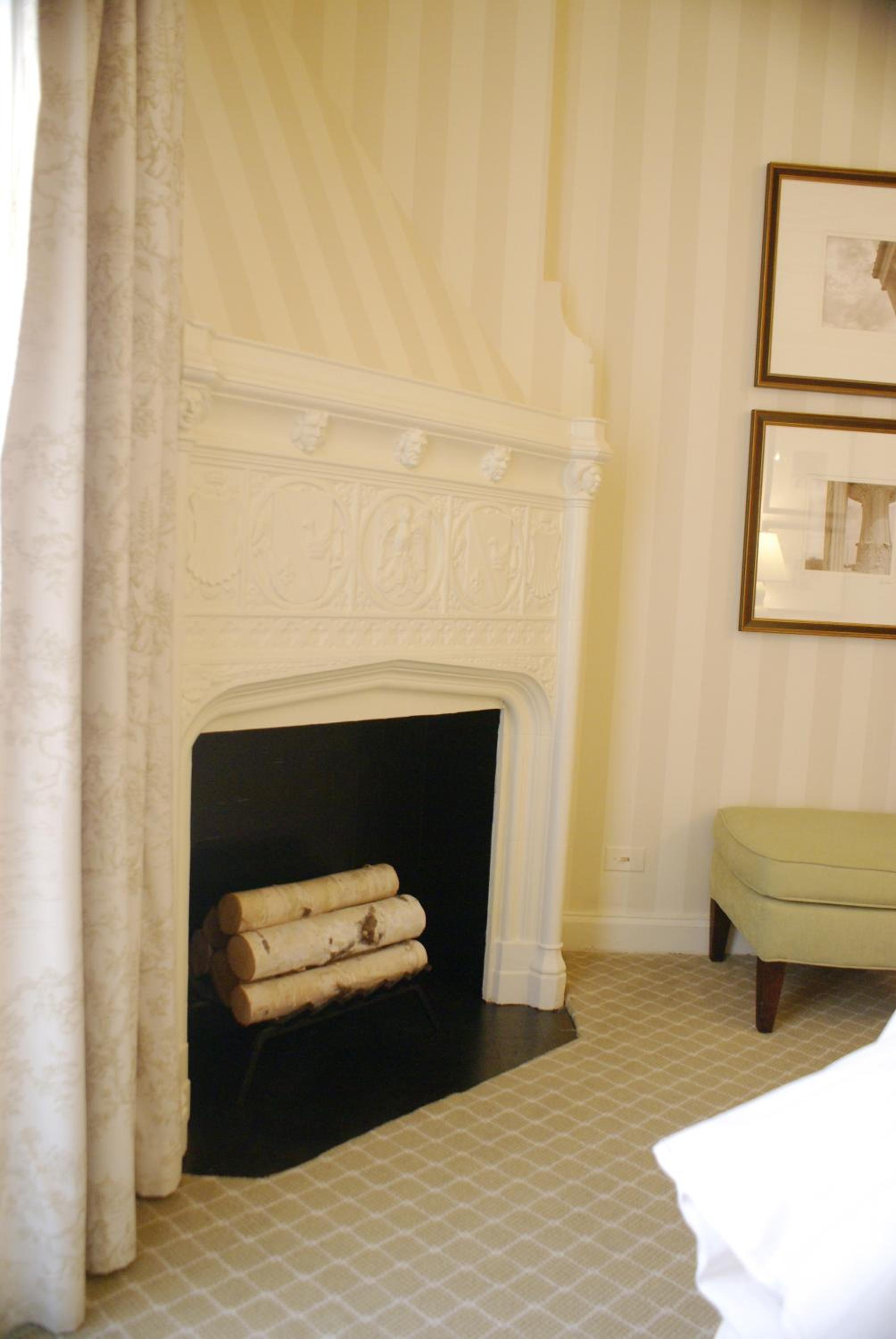 Deluxe Room - Photo 4