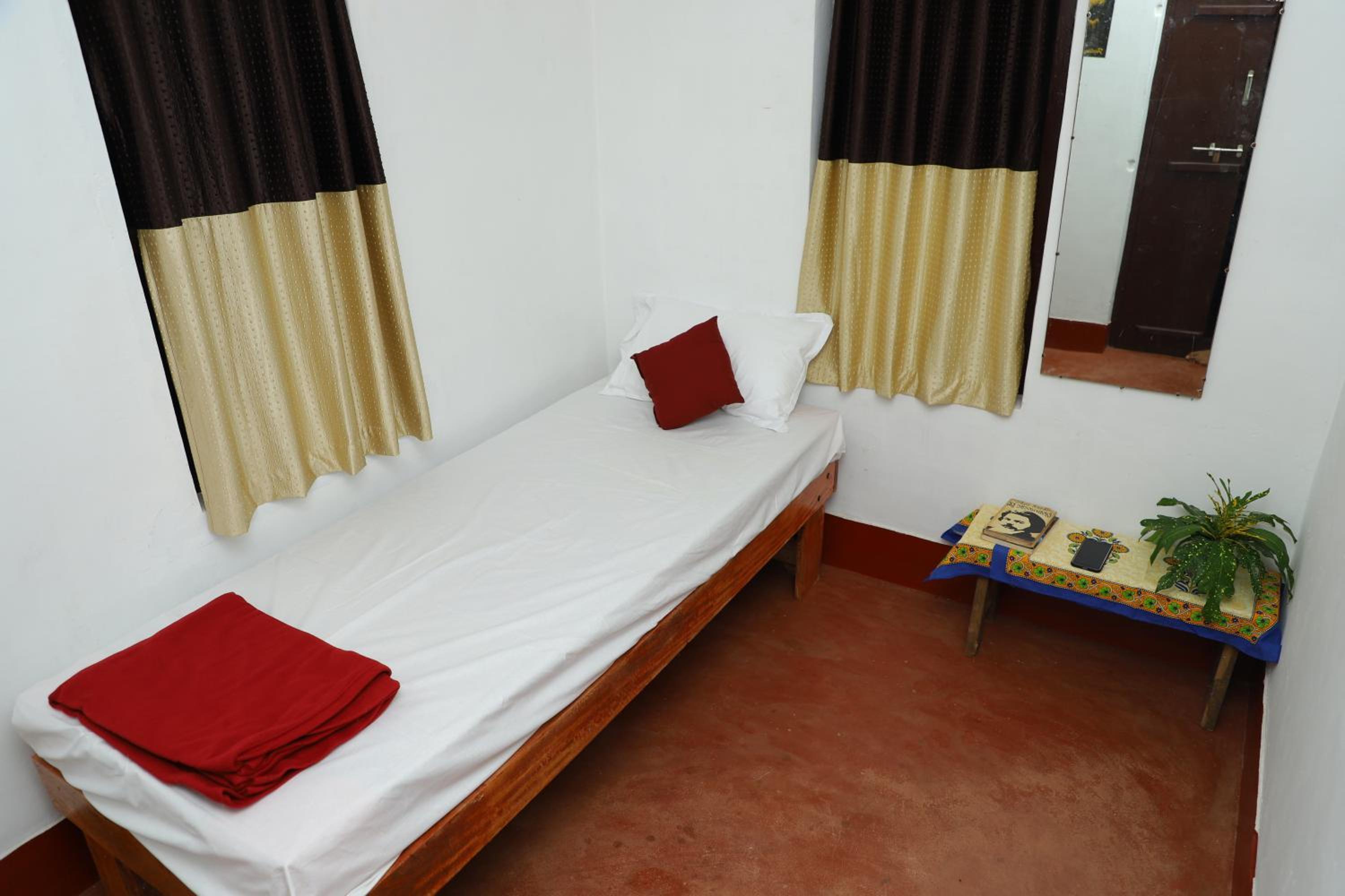Standard Double Room photo 3