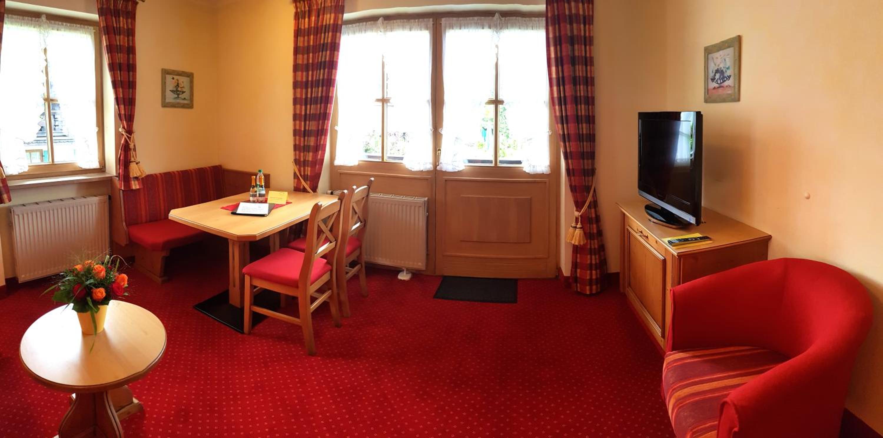 Studio Apartment photo 1