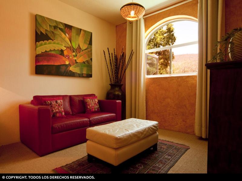 Suite with Mountain View - Photo 6