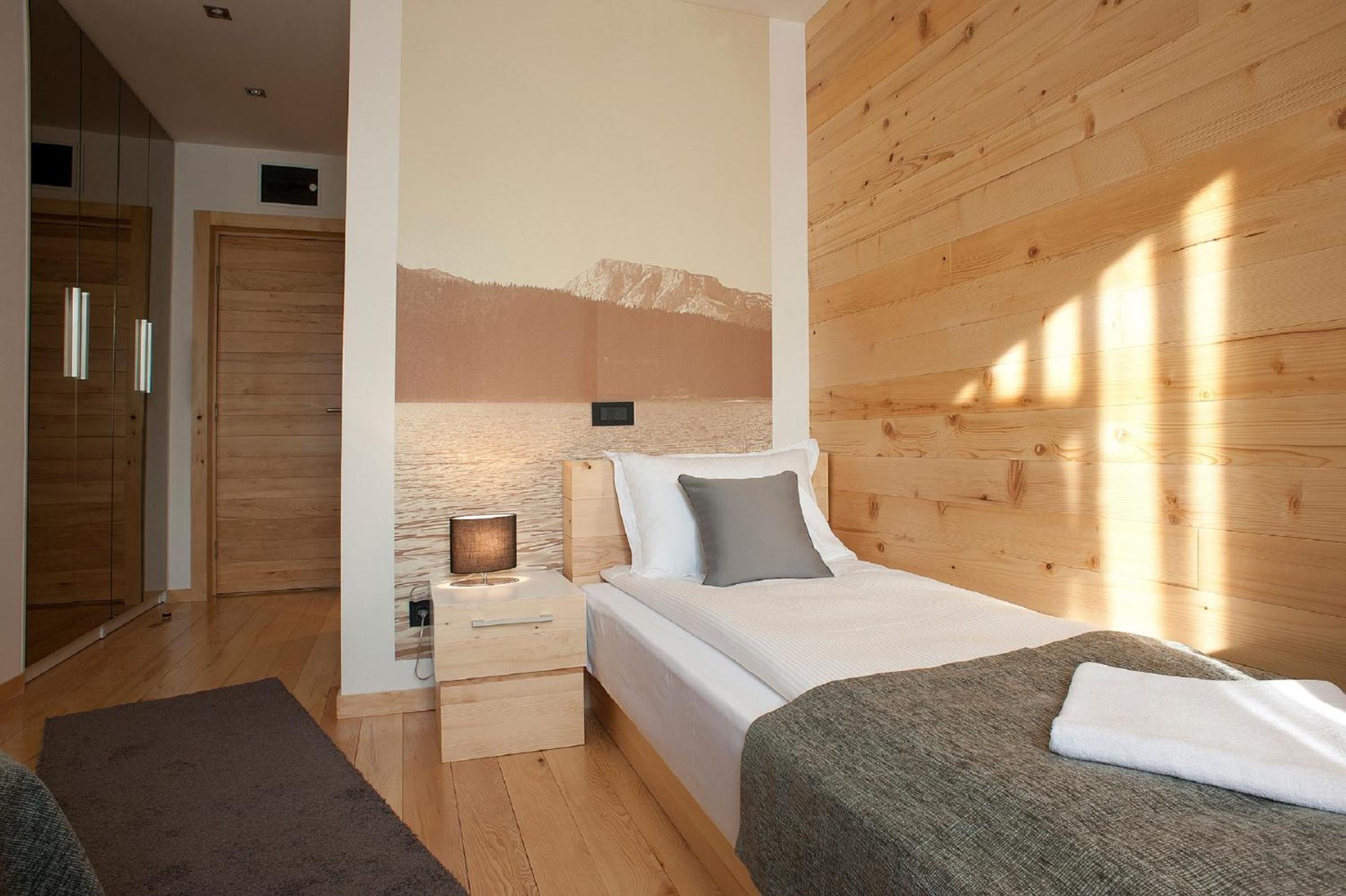 Twin Room - Photo 3