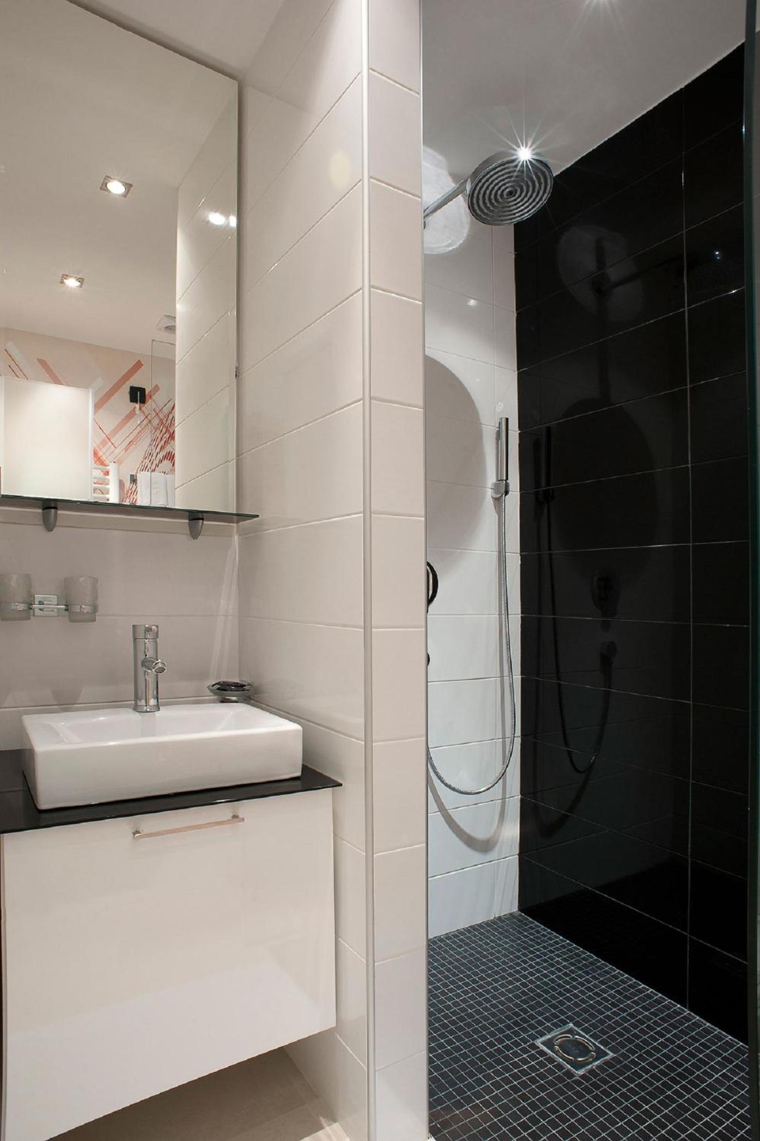 Twin Room - Photo 4