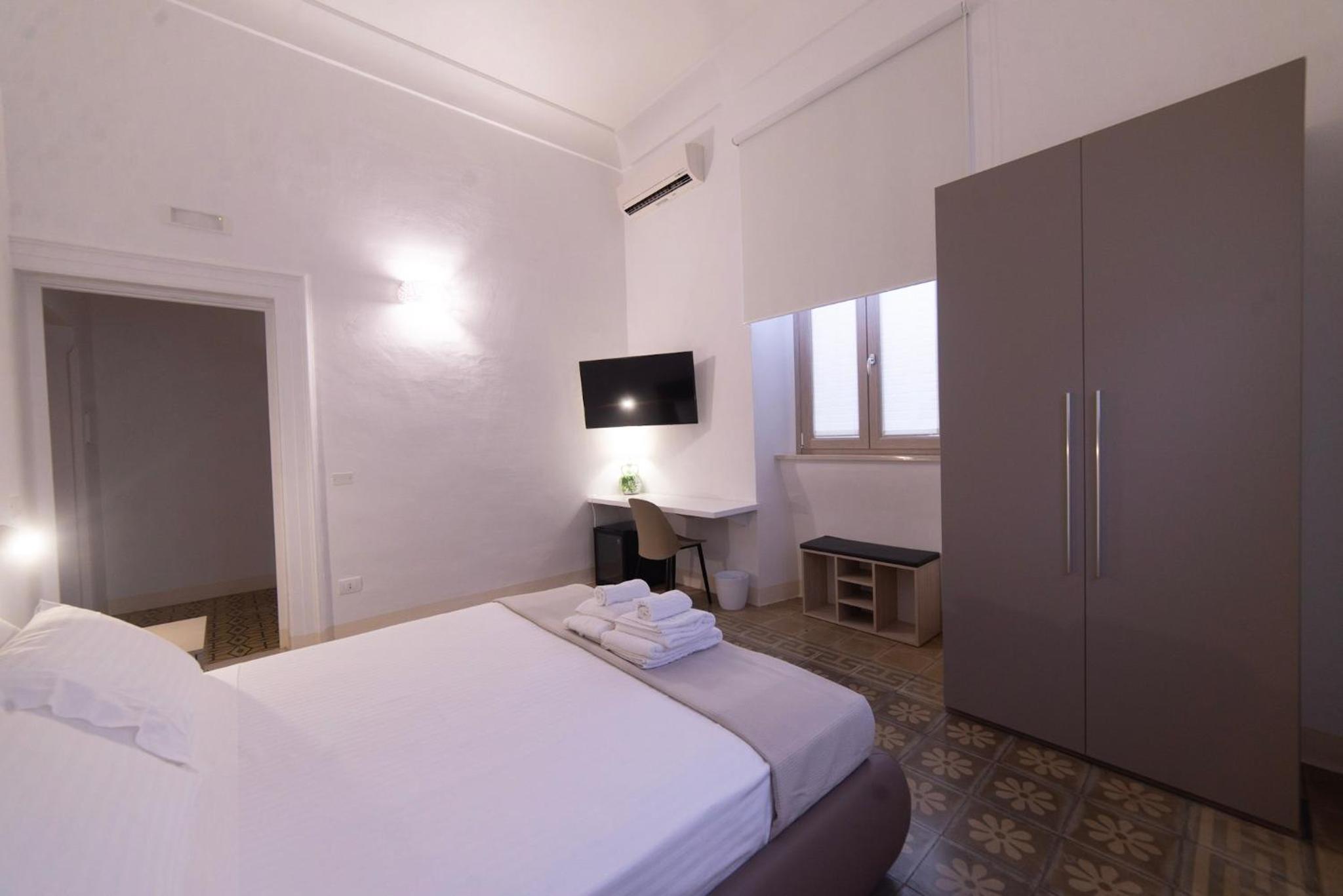 Deluxe Double Room photo 3