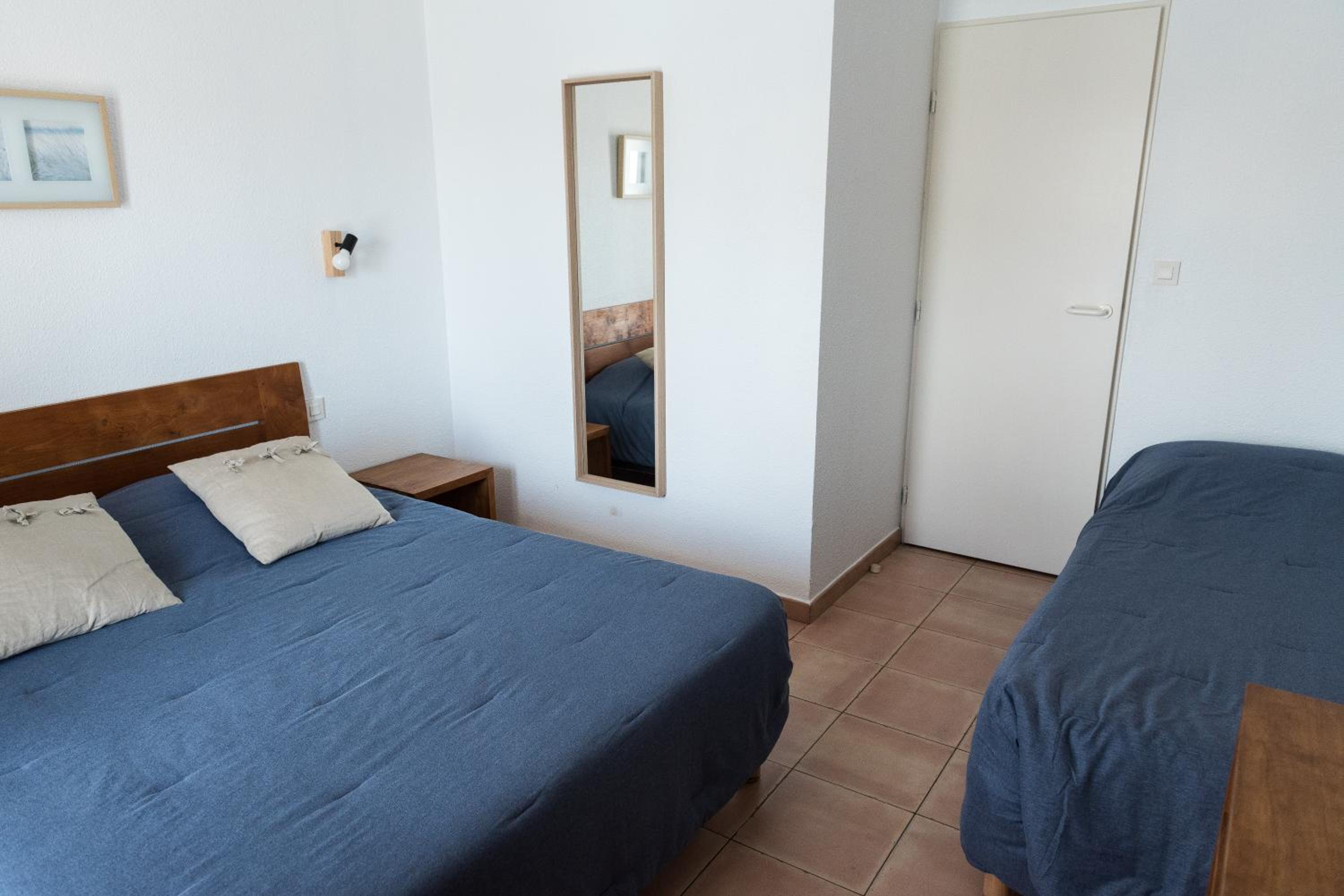 Triple Room with Balcony or Terrace - Photo 1