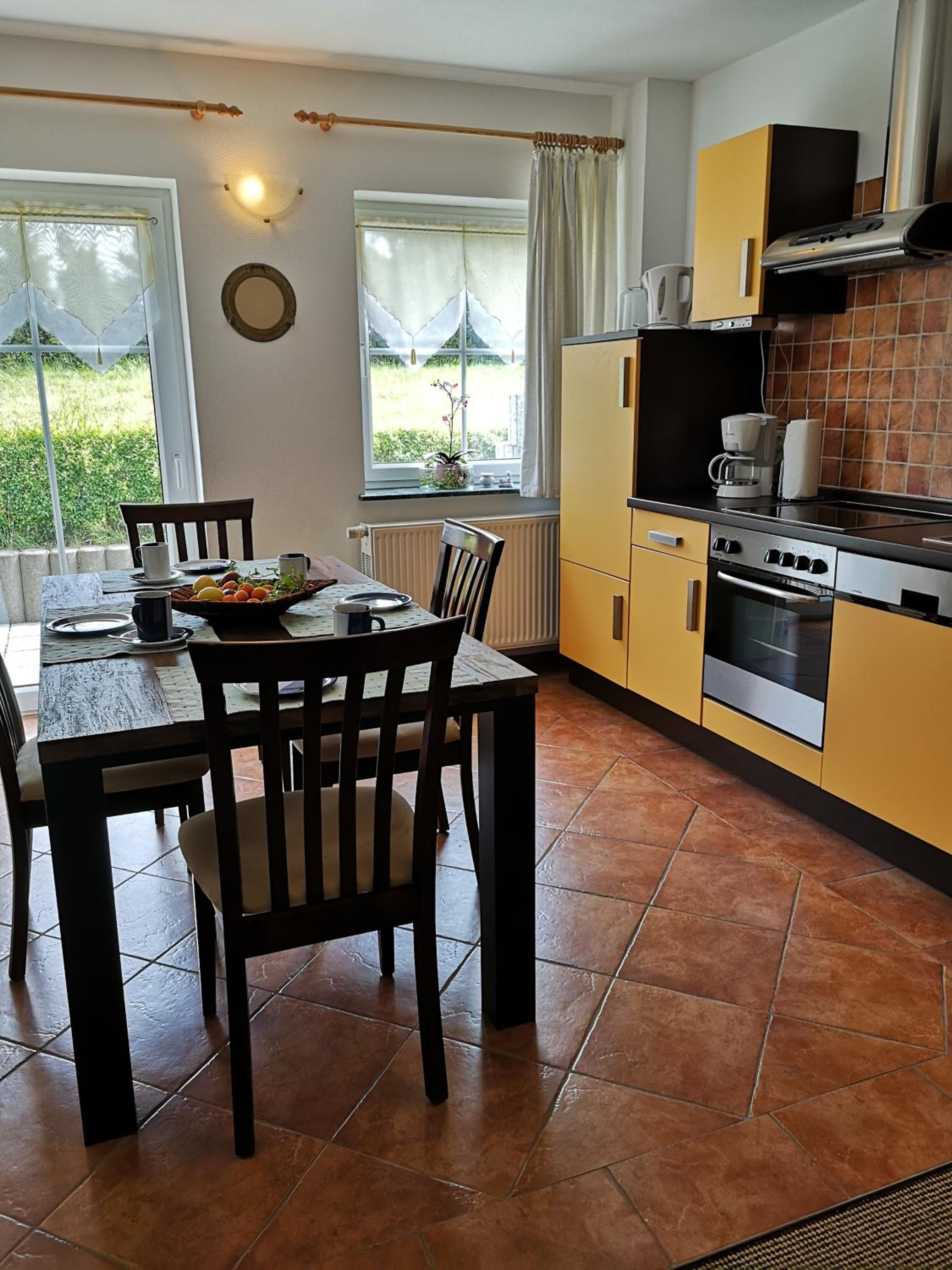 Family Room With Terrace photo 3