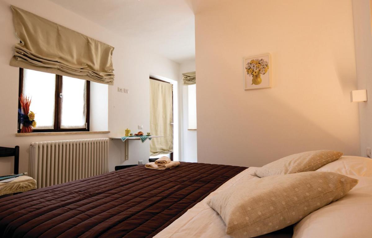 Double Room with Private Bathroom - Photo 1