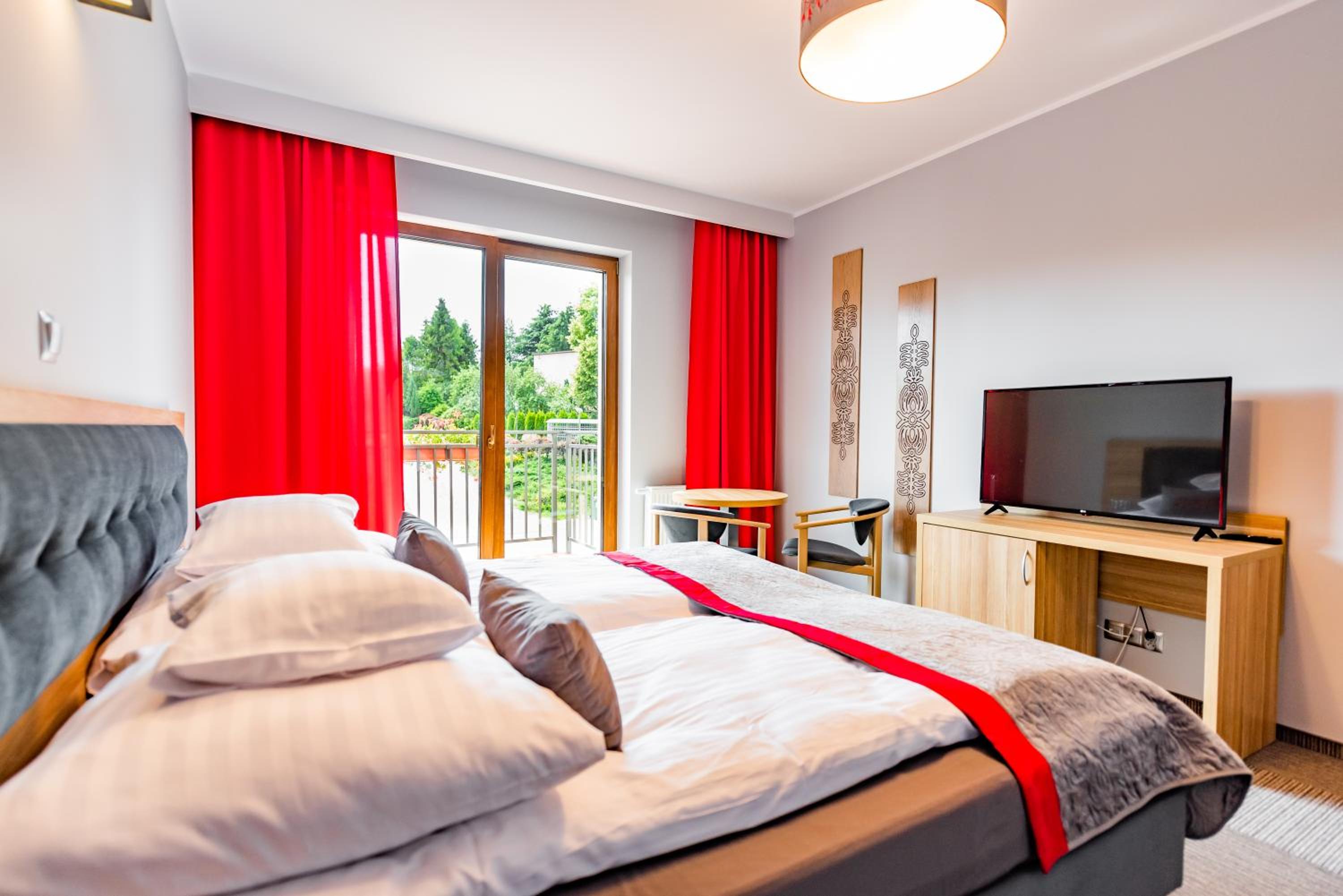 Deluxe Double Room With Balcony - Photo 5