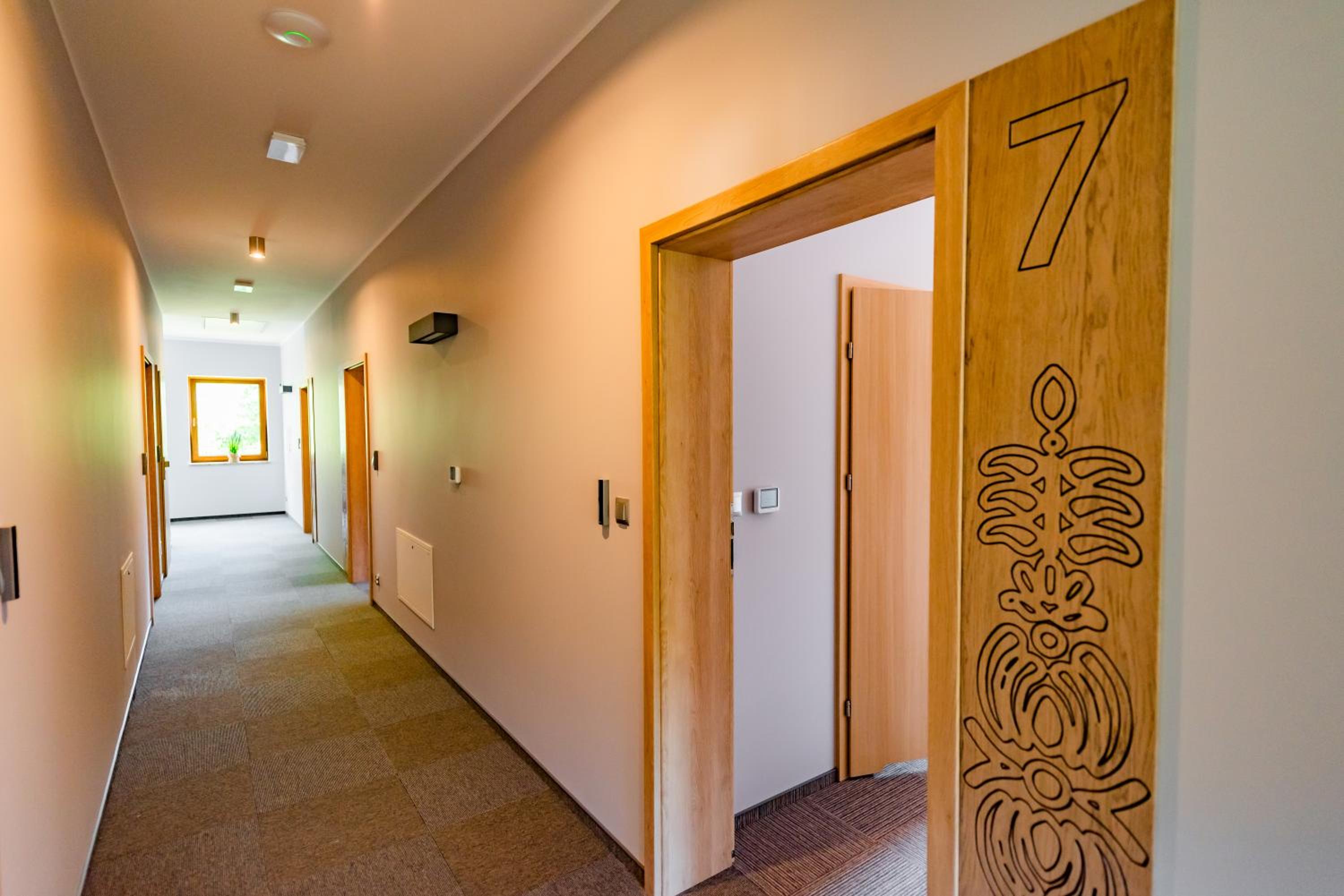 Deluxe Double Room With Balcony - Photo 7