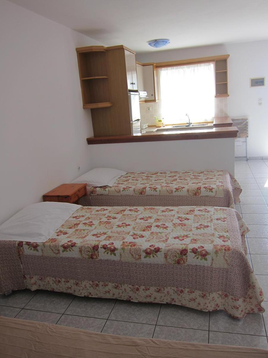 Studio Apartment with Sea View photo 1