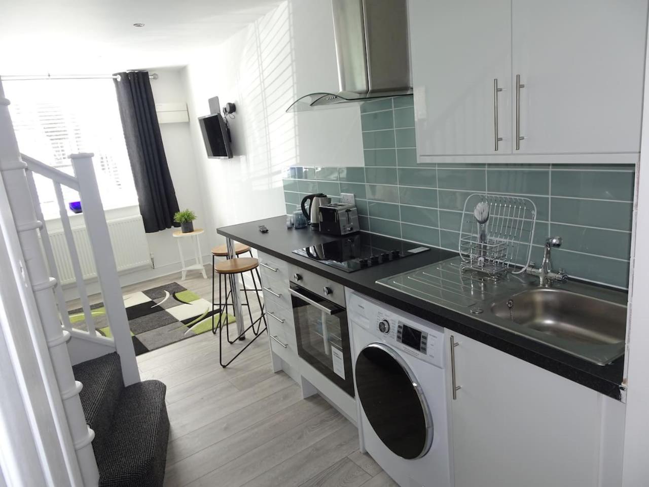 One-Bedroom Apartment - Photo 24