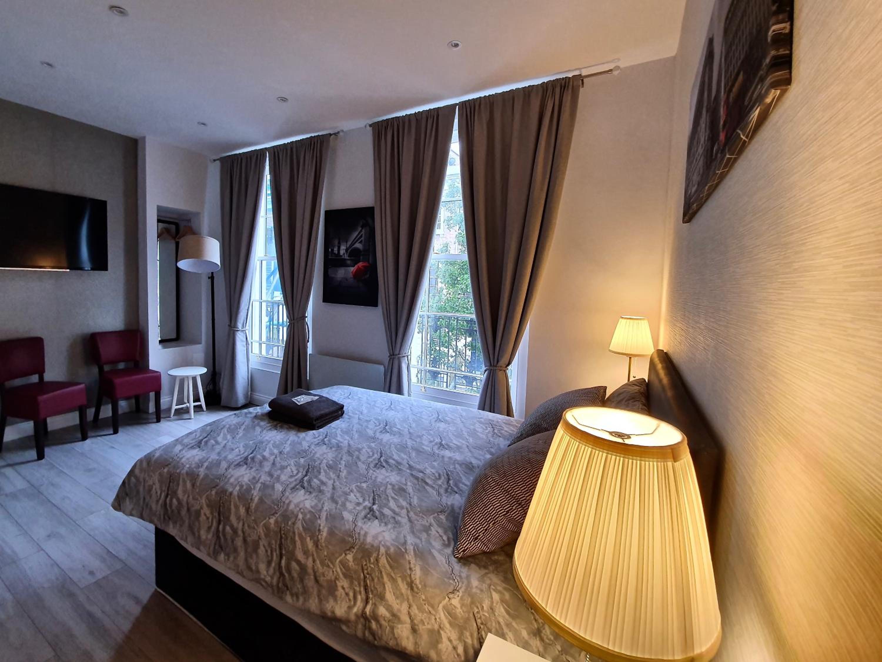 Deluxe Double Room with Shower photo 1