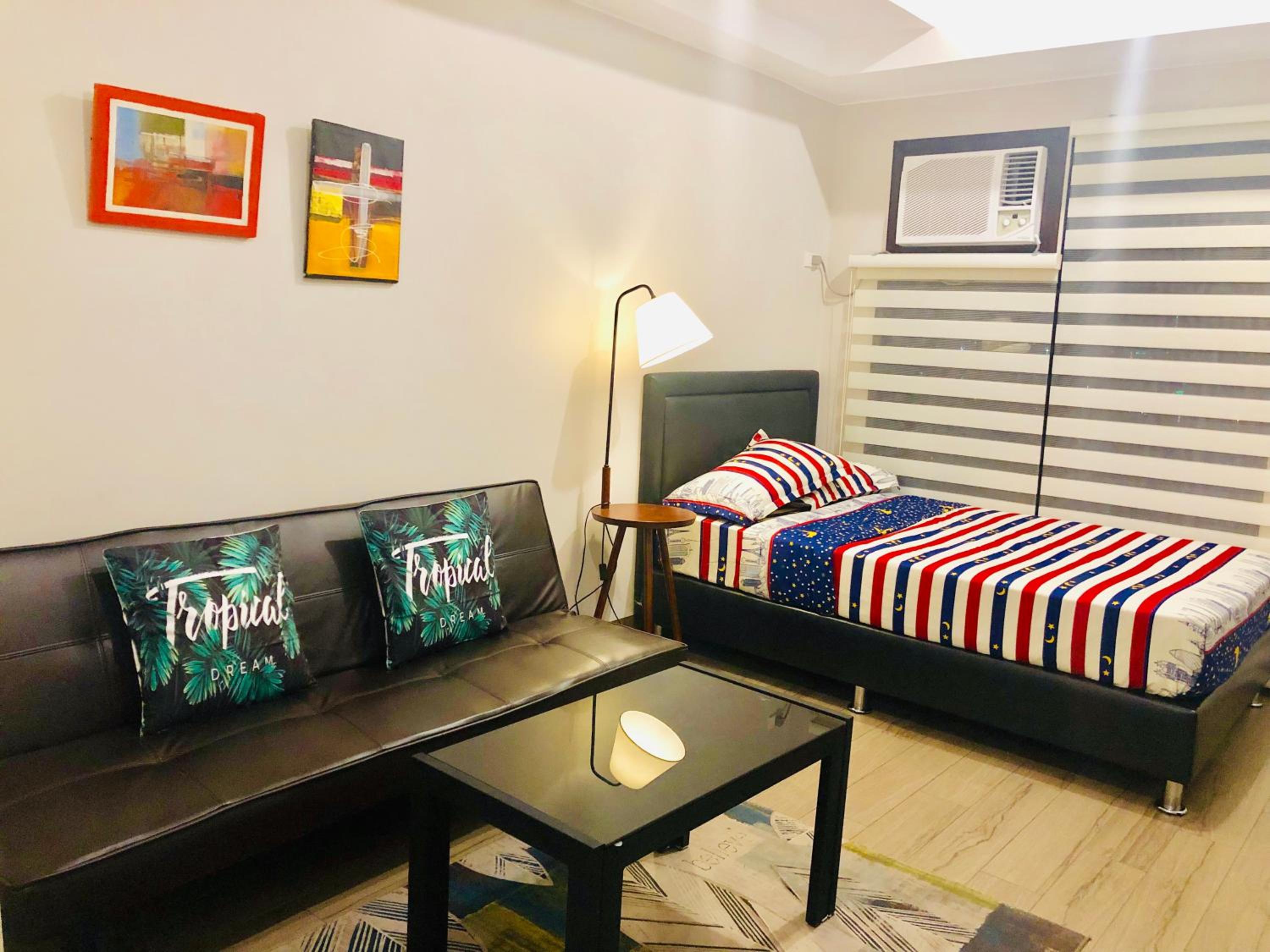 Studio Apartment - Photo 23