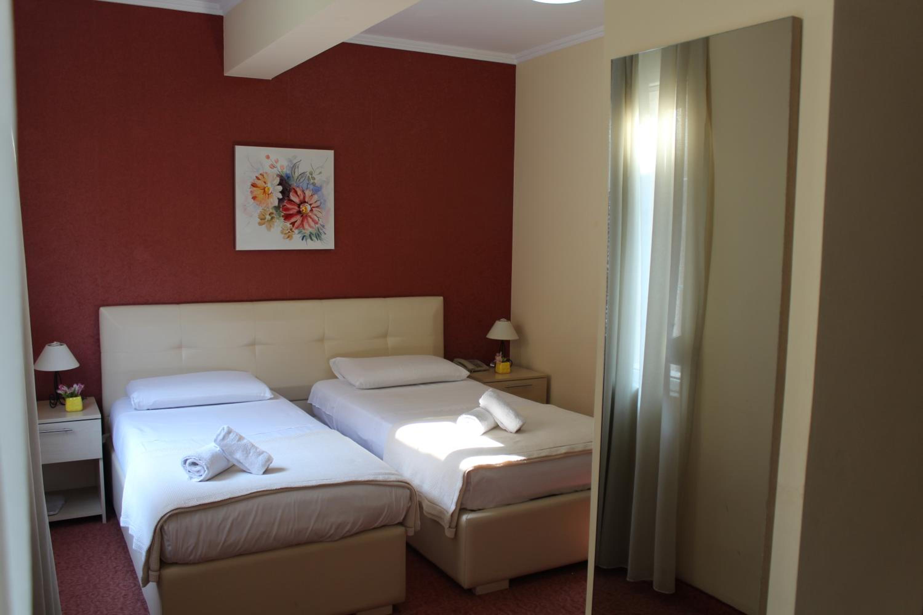 Quadruple Room photo 2