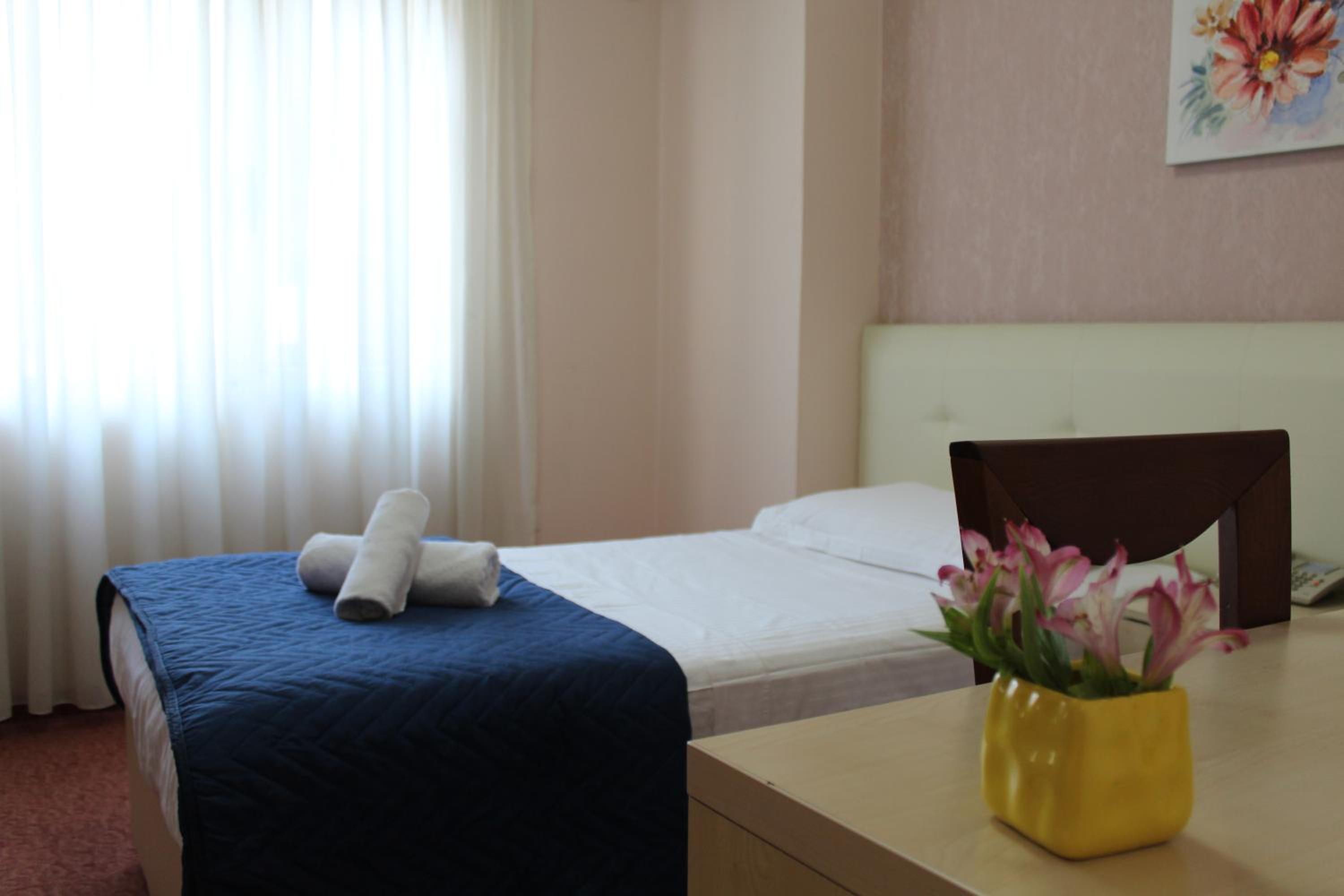 Single Room photo 3