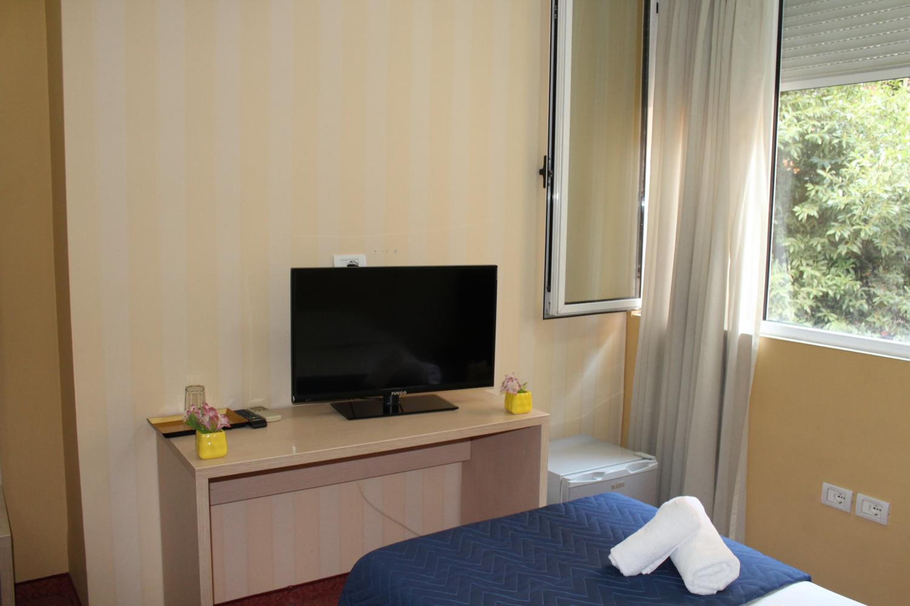 Single Room photo 2
