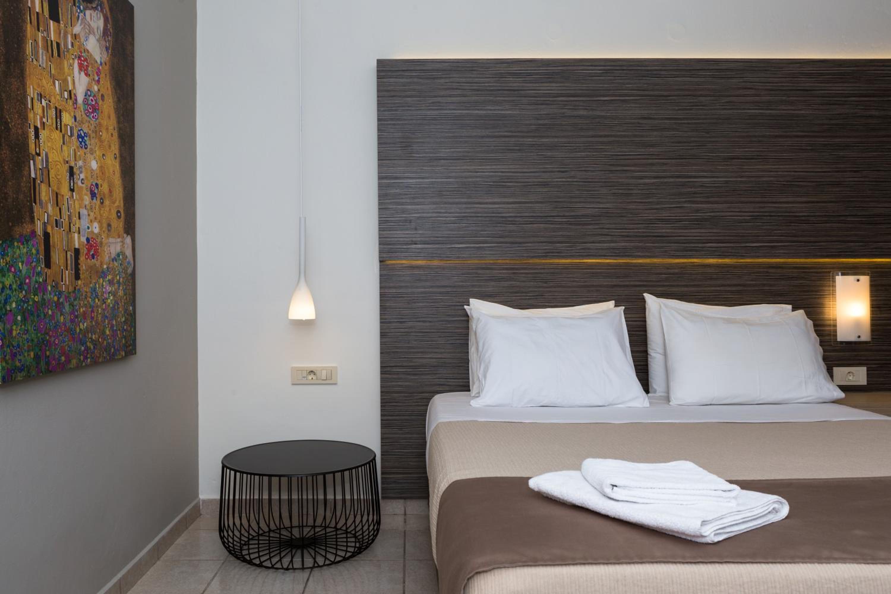 Junior Suite | Front Sea View - Photo 6