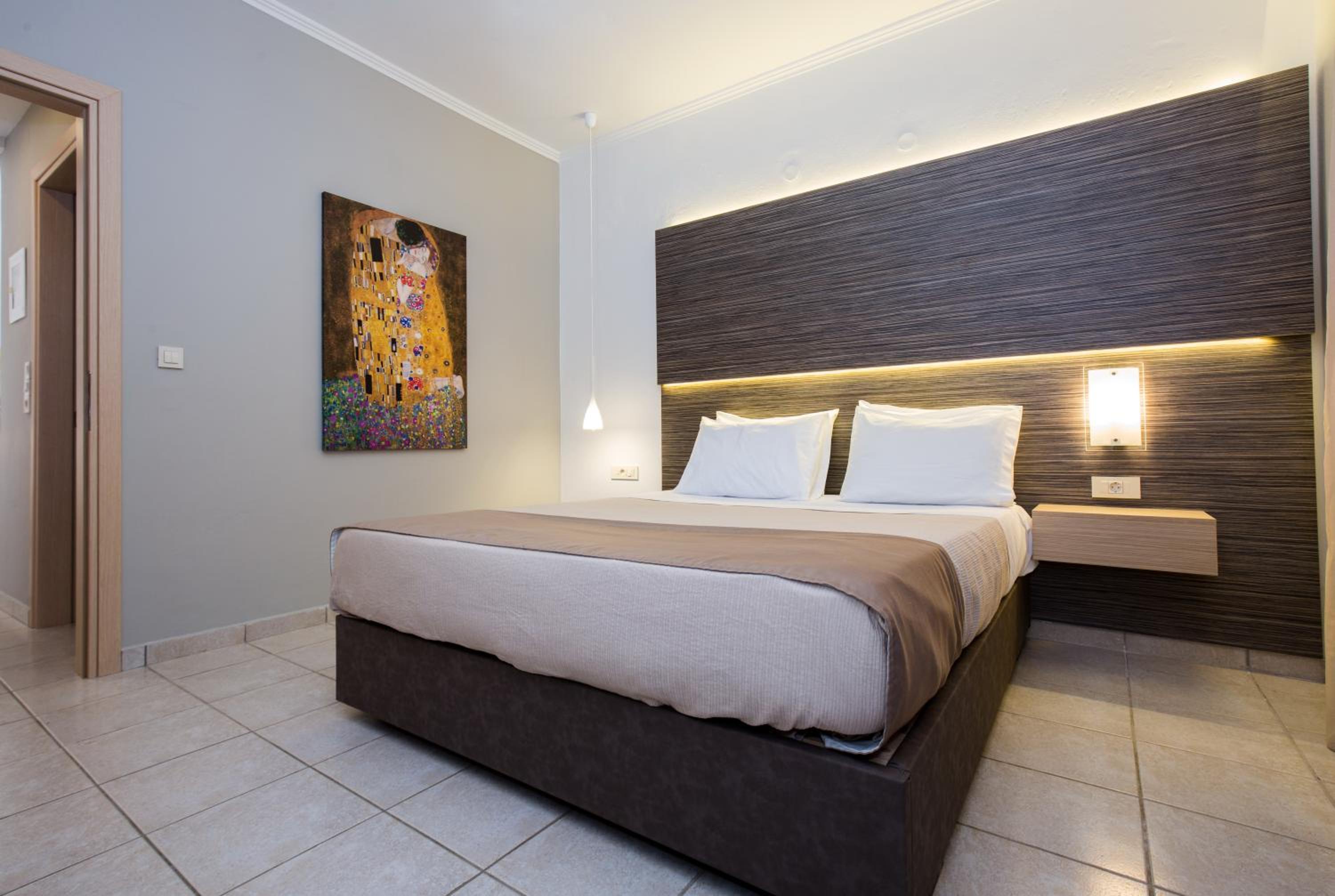 Junior Suite | Front Sea View - Photo 3