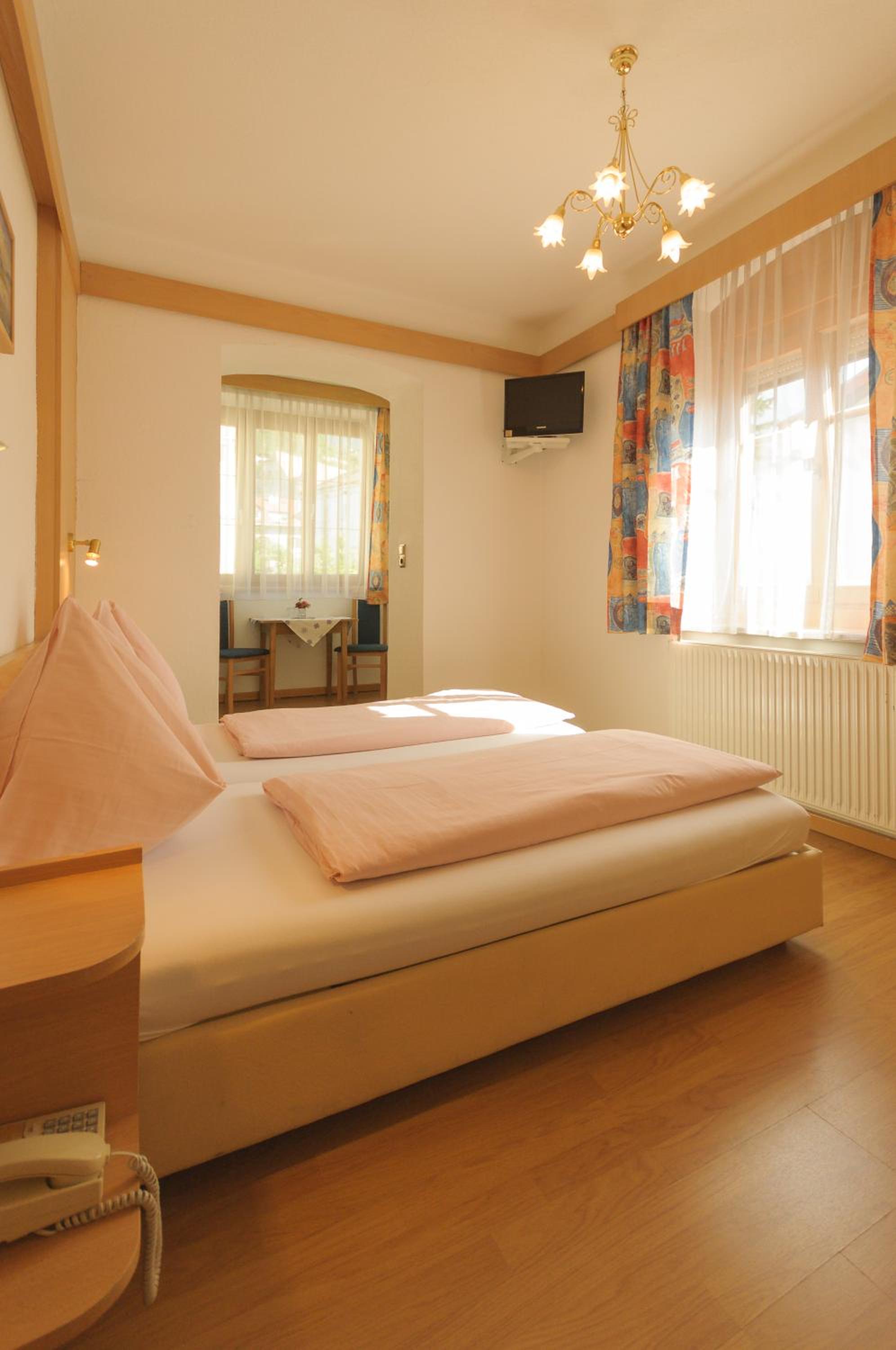 Double Room - Photo 2
