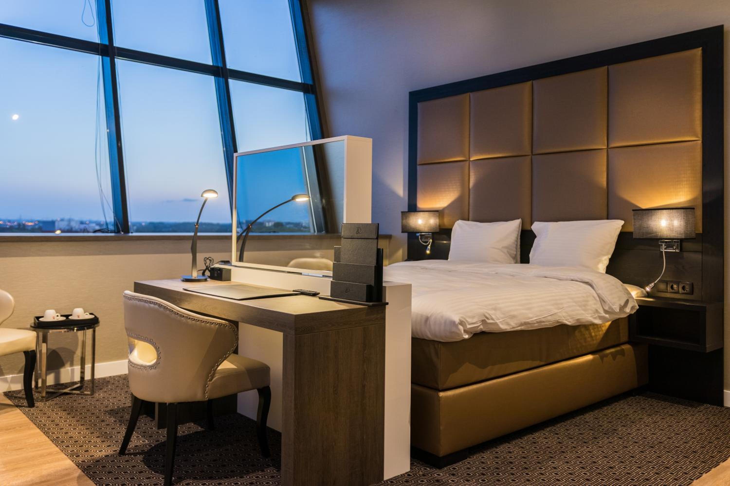 Presidential Suite photo 3