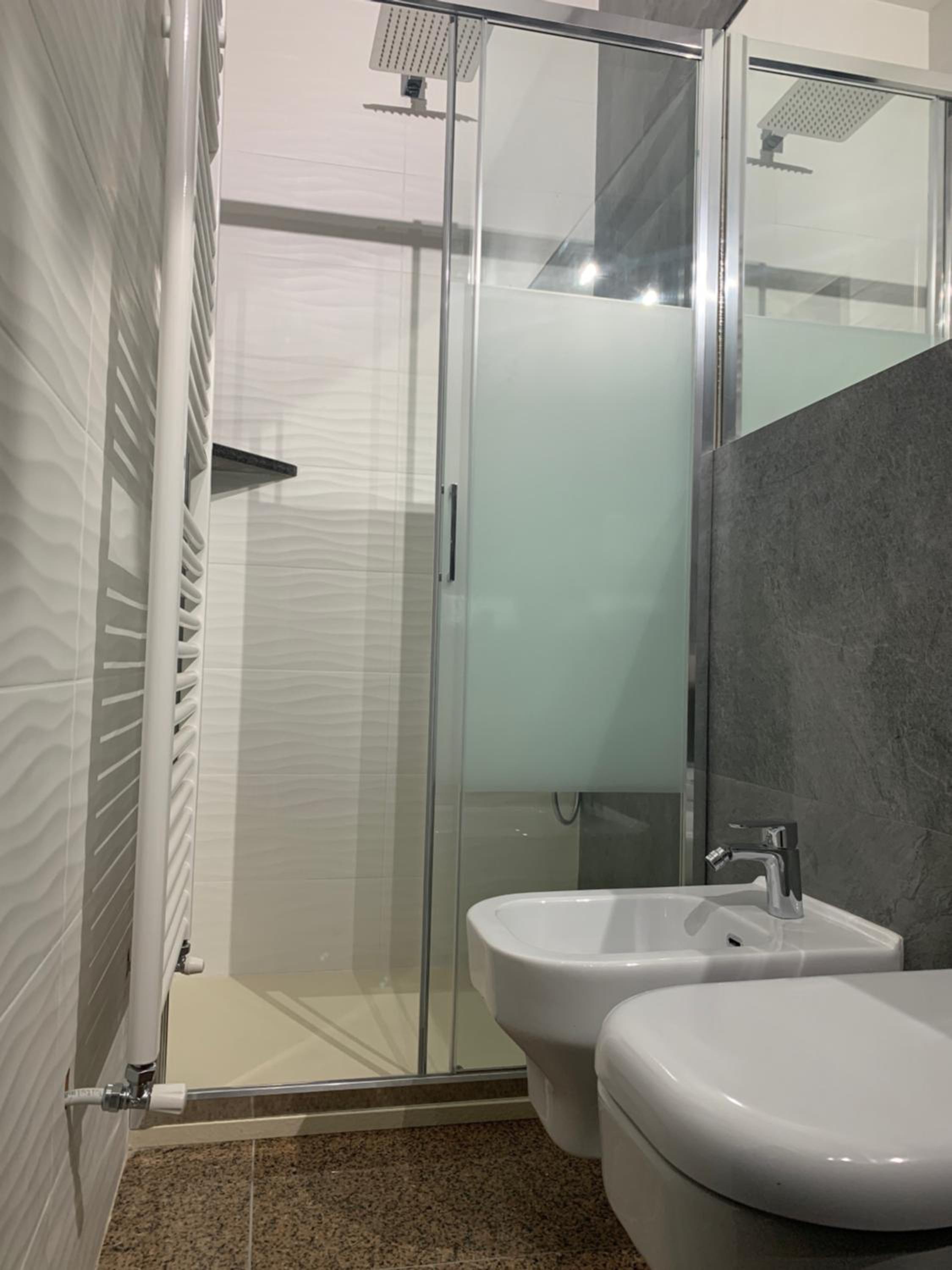 Double or Twin Room - Photo 5