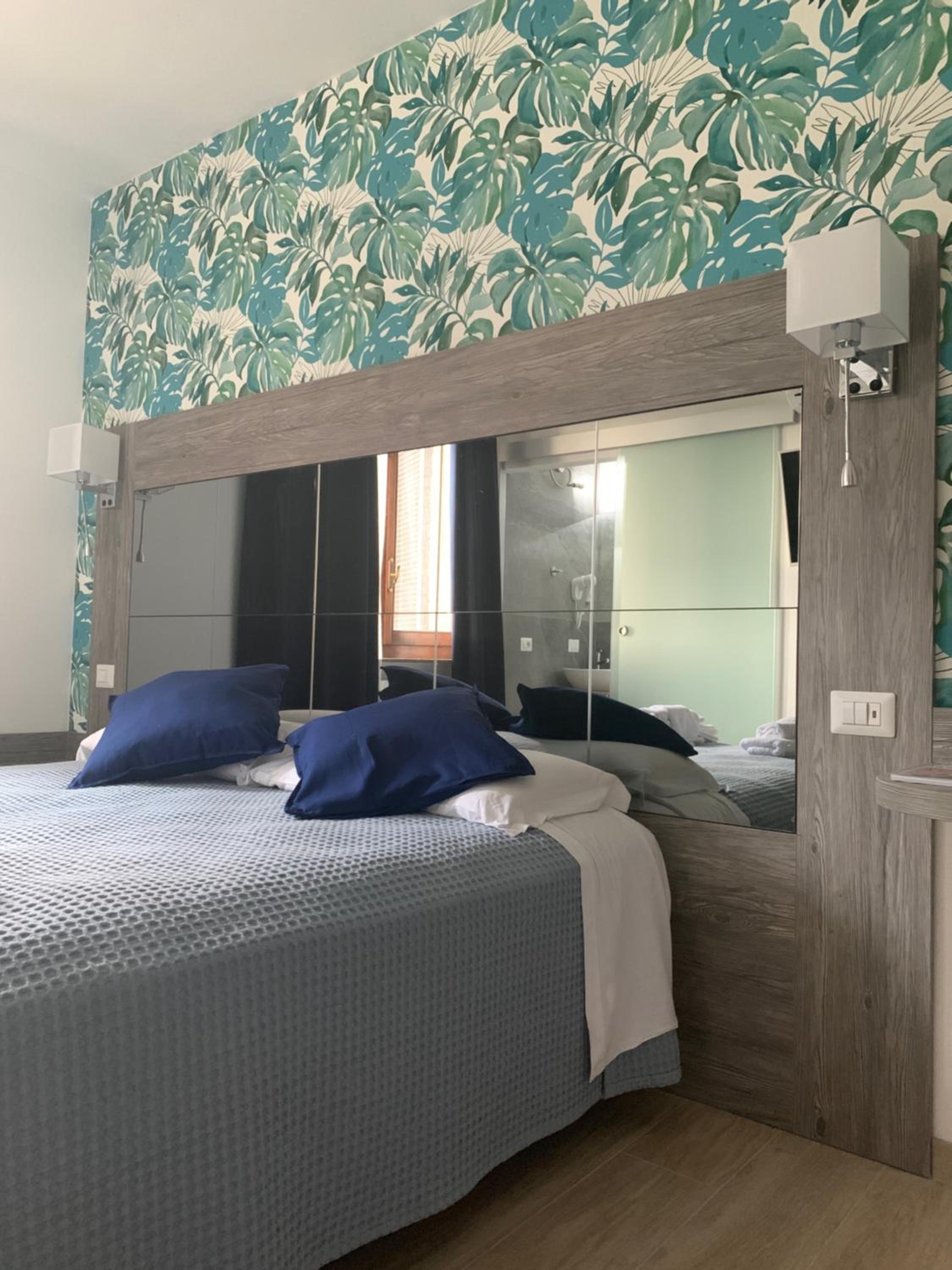 Double or Twin Room - Photo 16