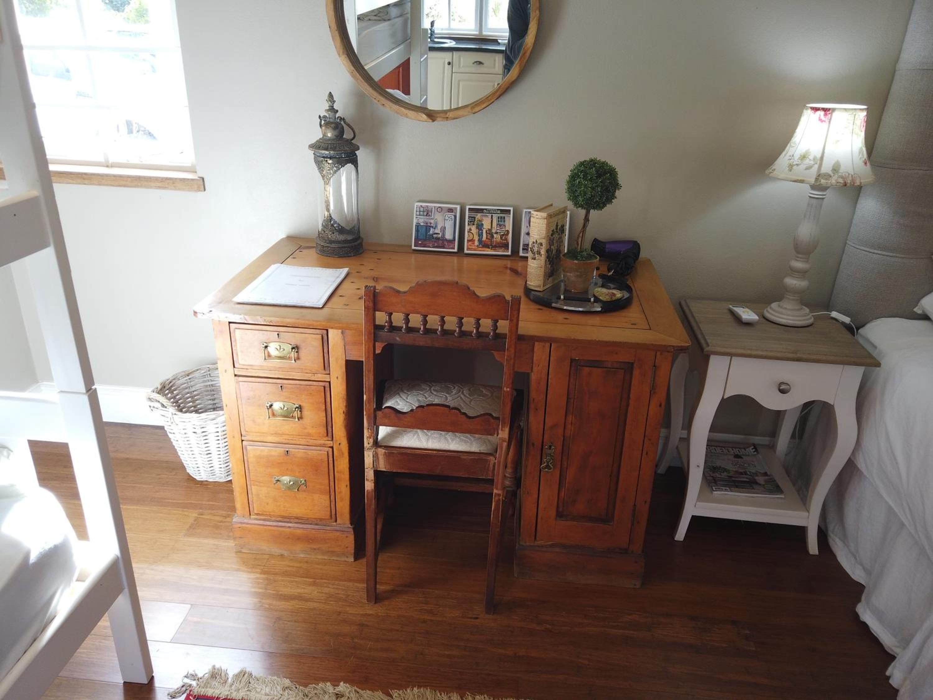 Family Room photo 3
