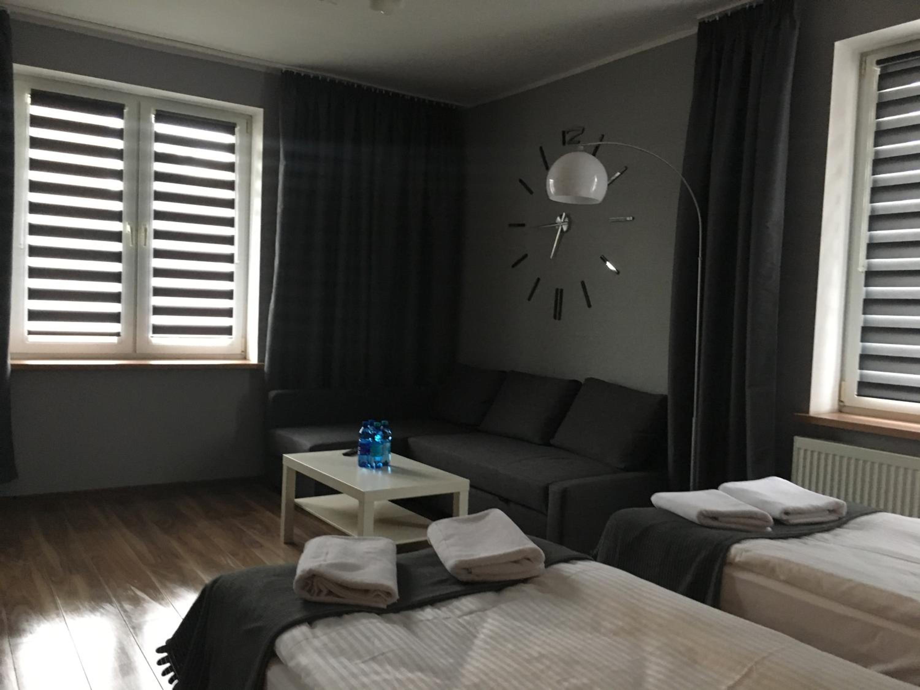 Studio Apartment - Photo 9