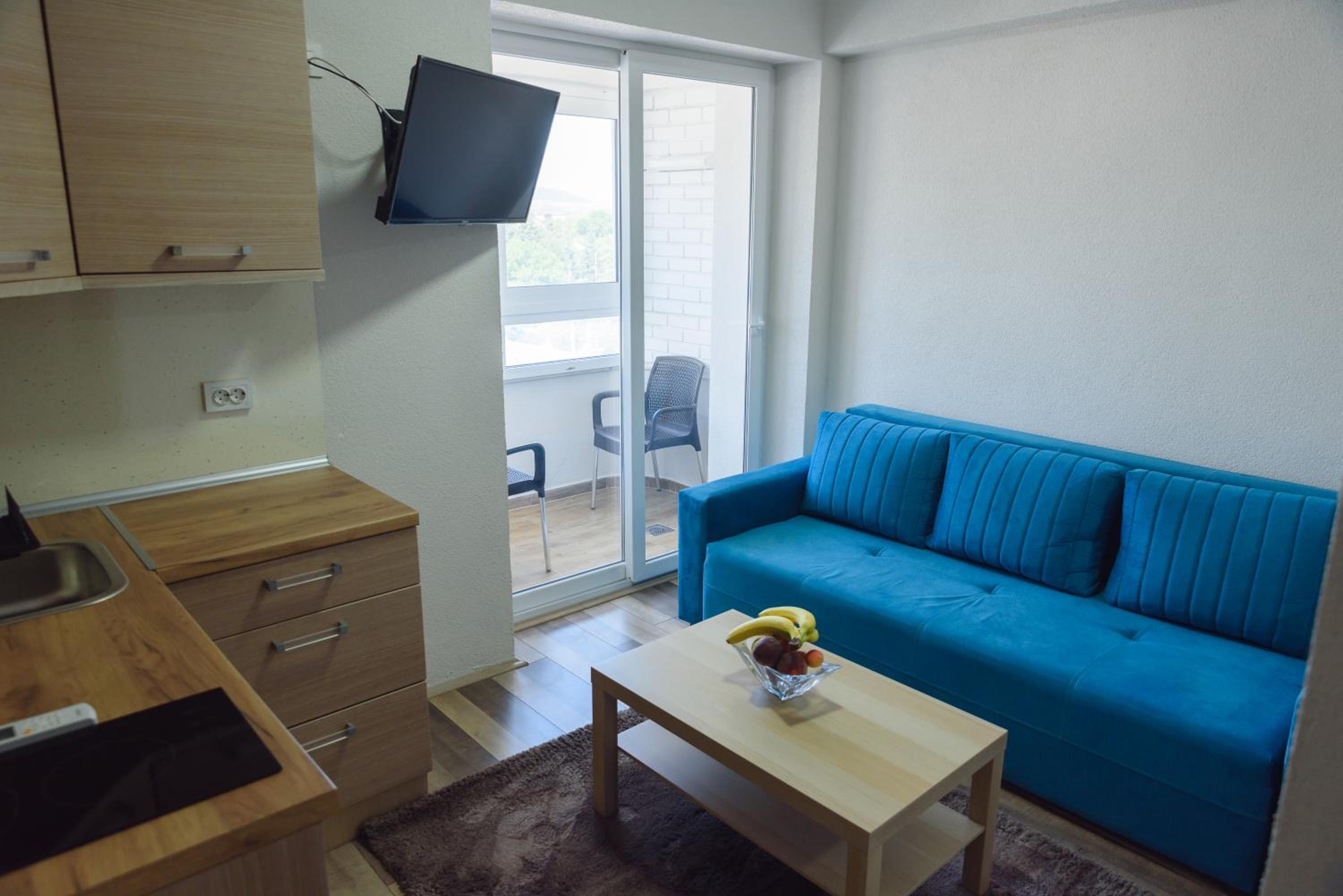 Apartment with Balcony photo 2