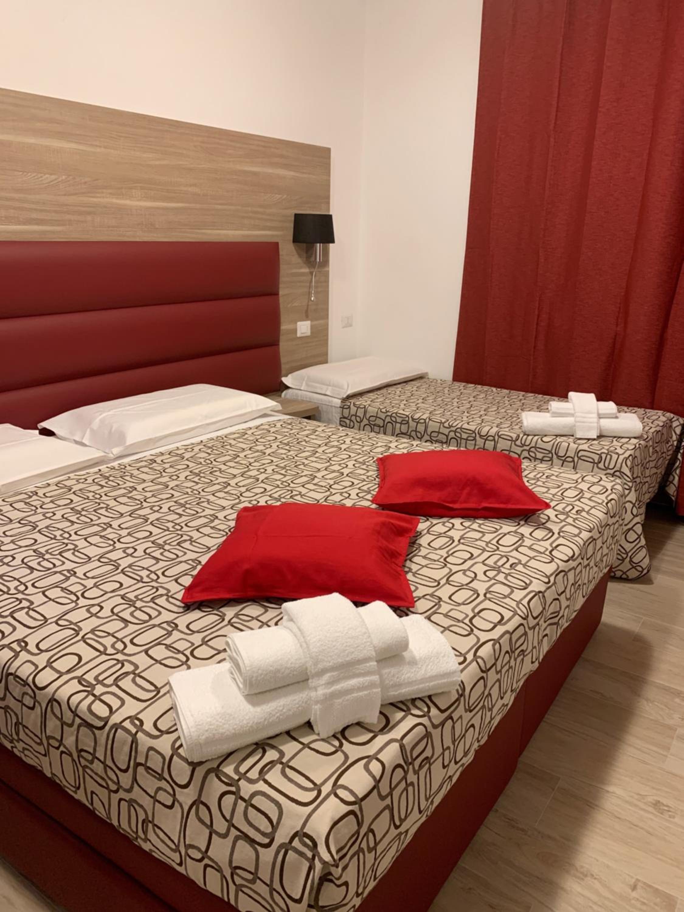 Double or Twin Room photo 3