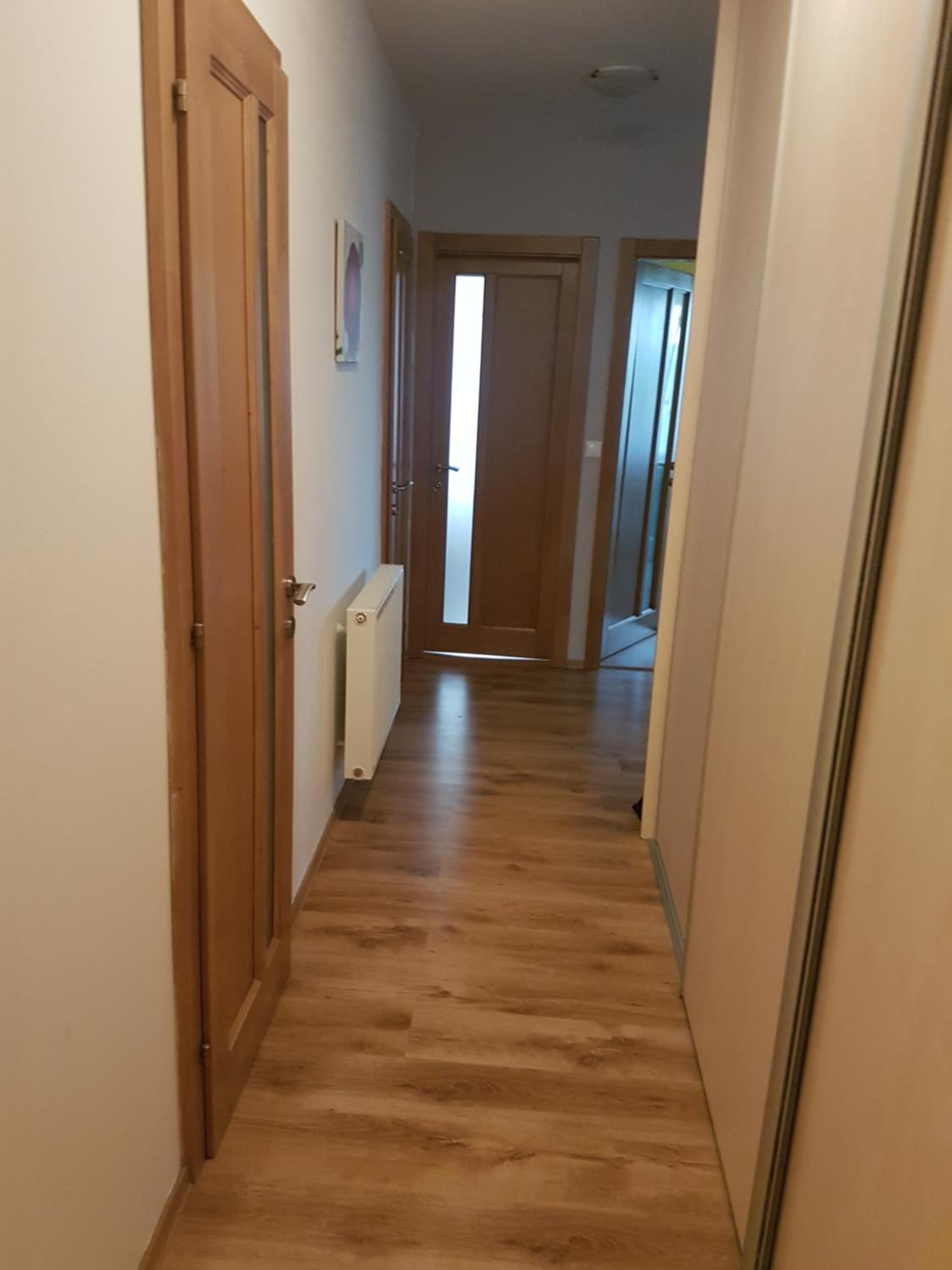 Two-Bedroom Apartment - Photo 2