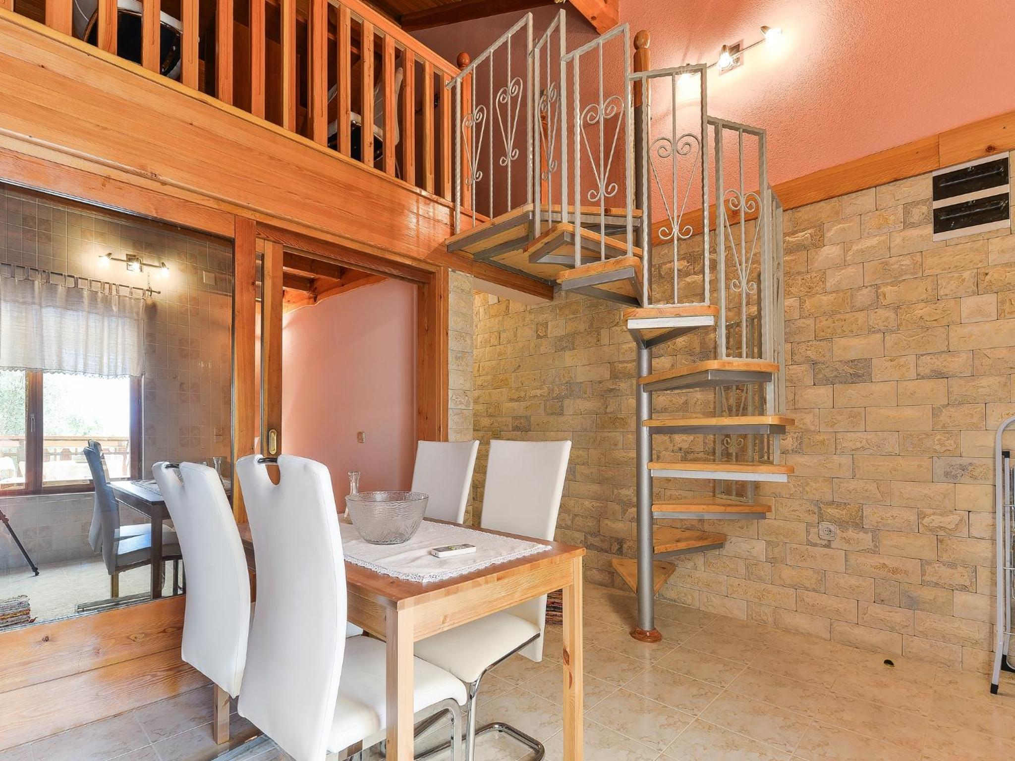 Villa photo 3