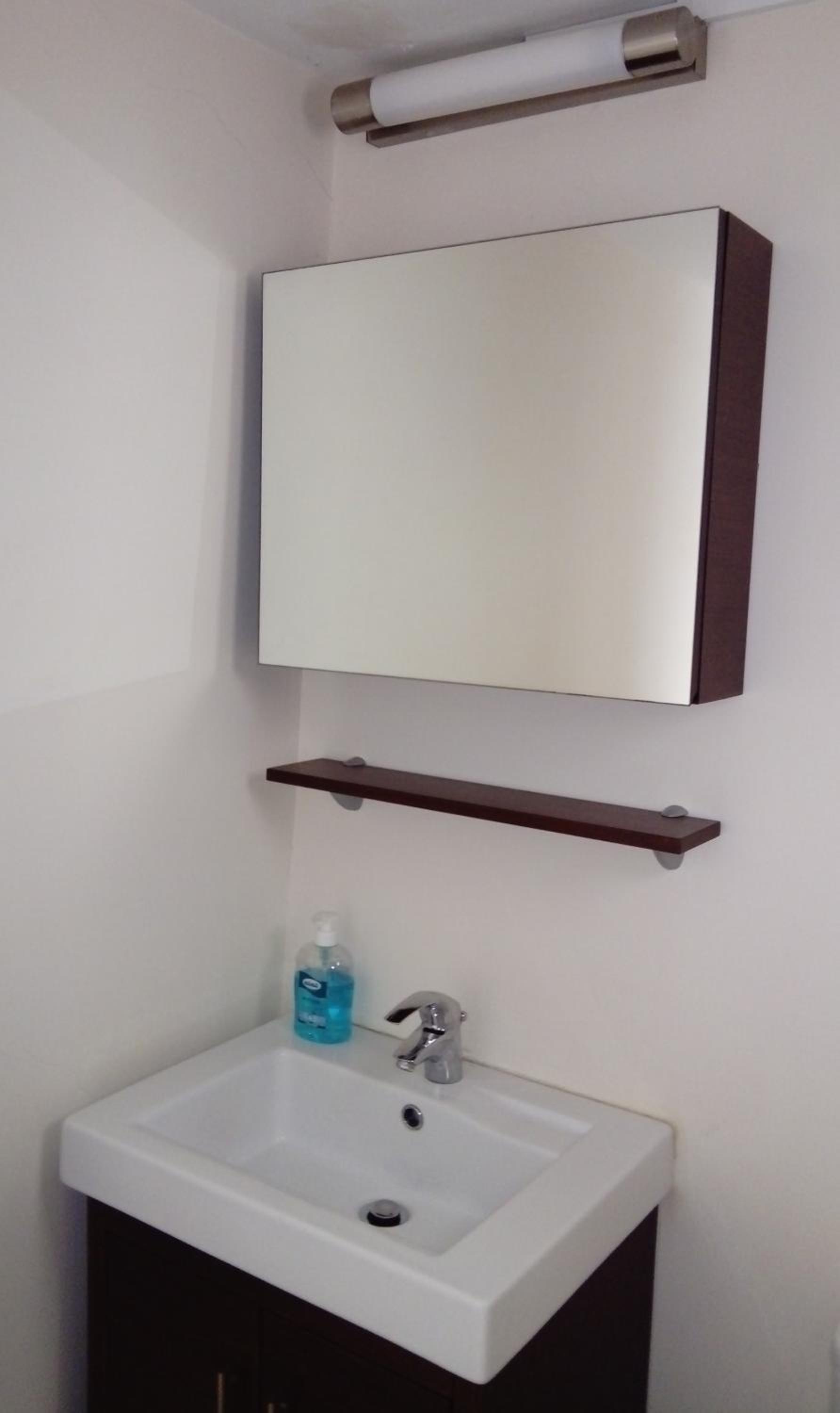 Two-Bedroom Apartment with Mountain View - Photo 32