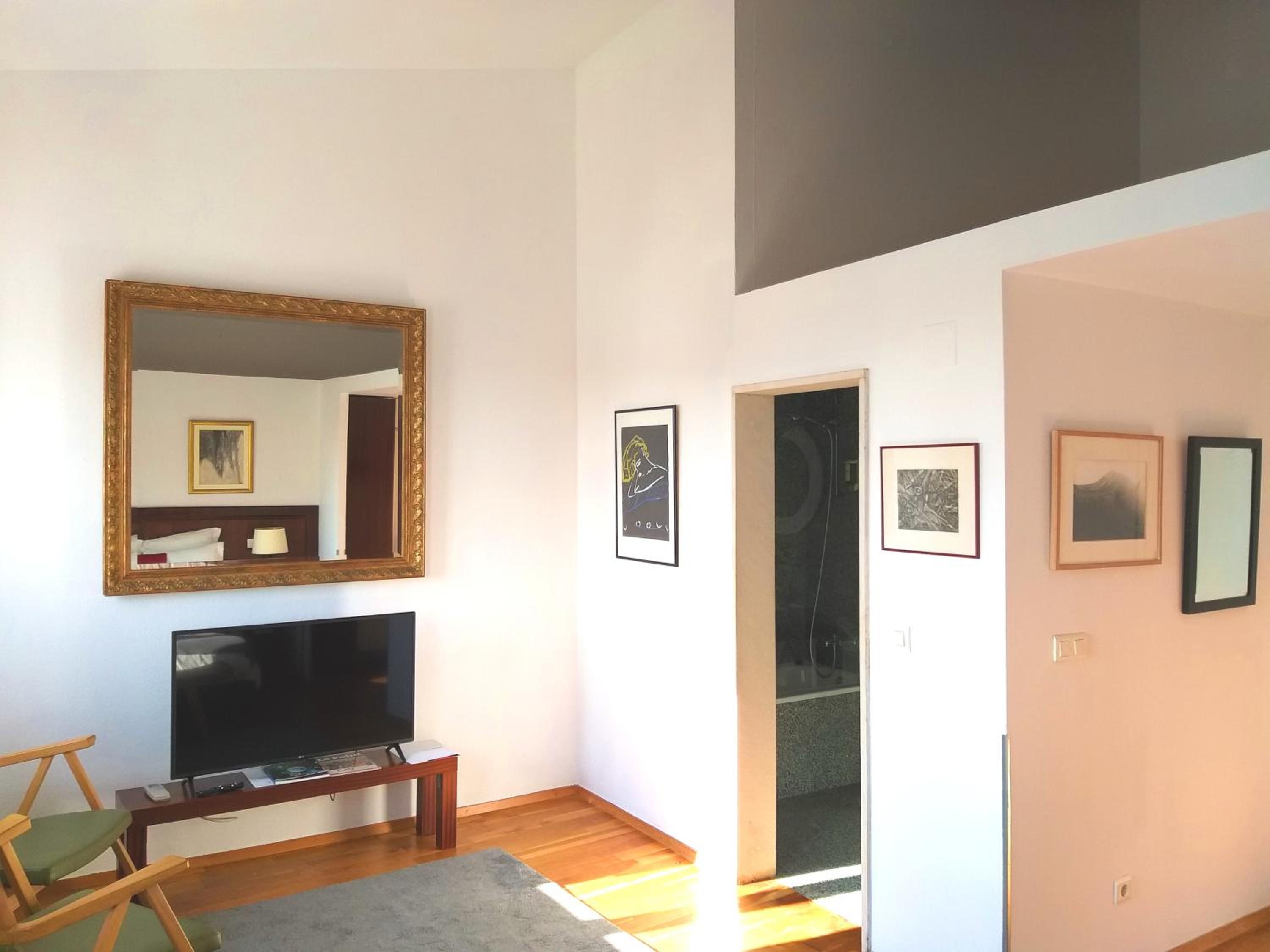 Superior Double Room with River View - Photo 5