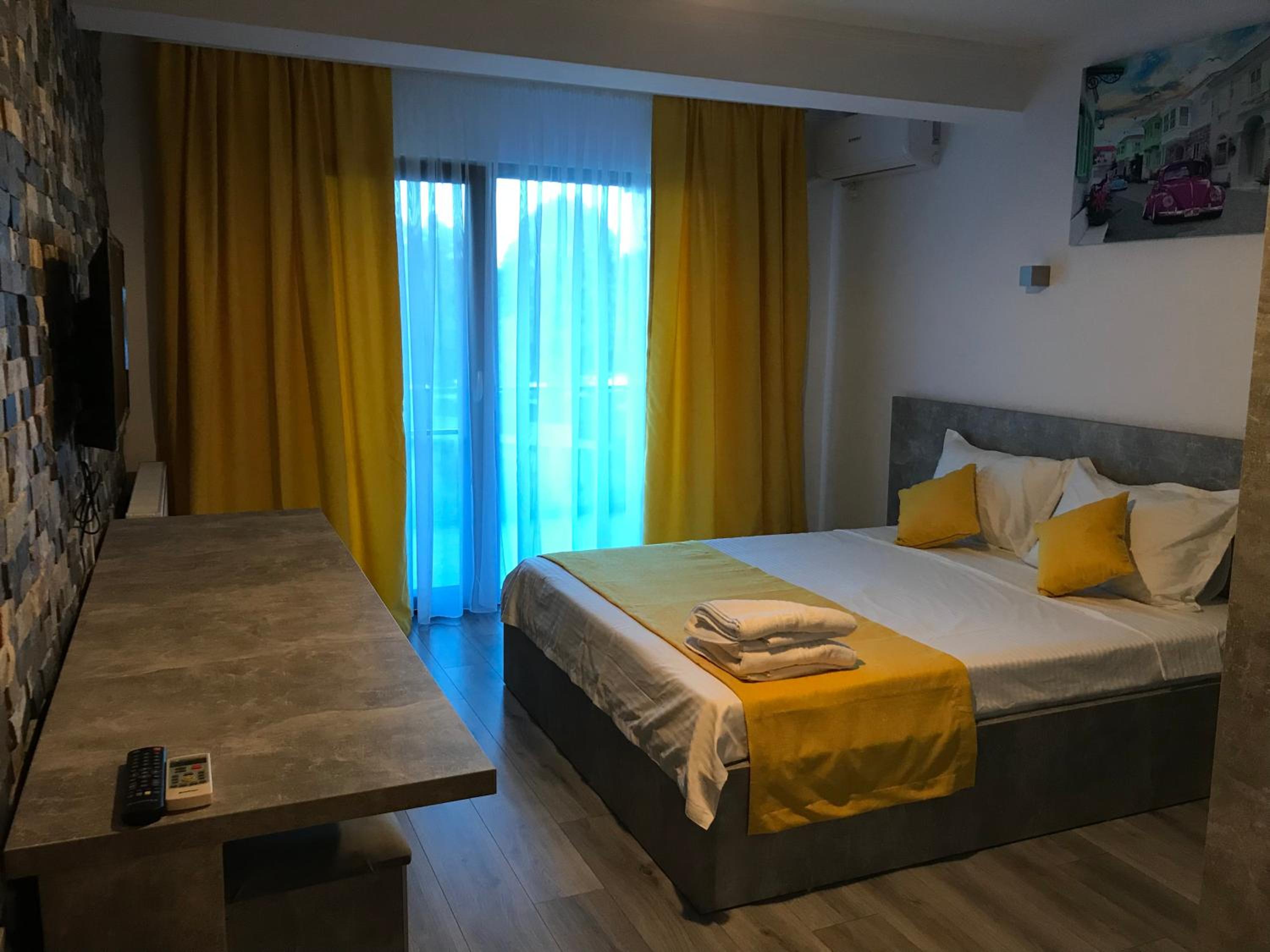 Double Room with Terrace - Photo 6