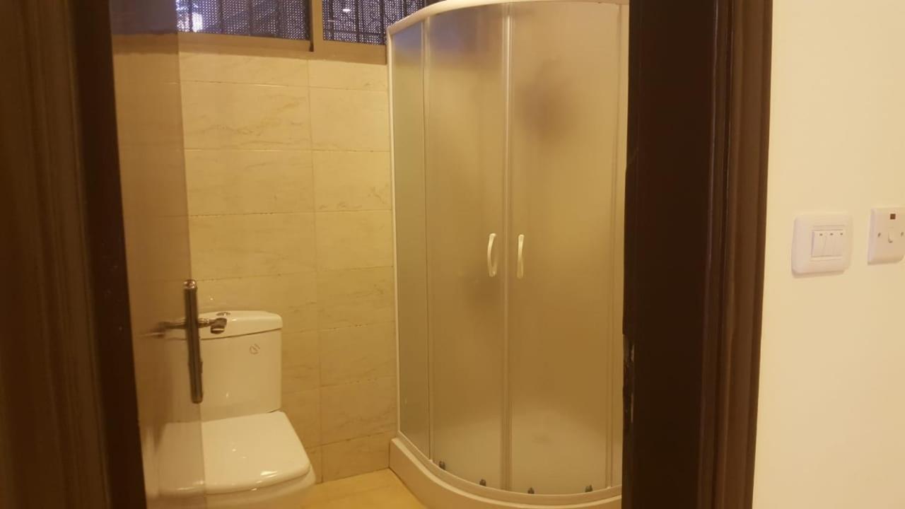 Studio Apartment photo 3