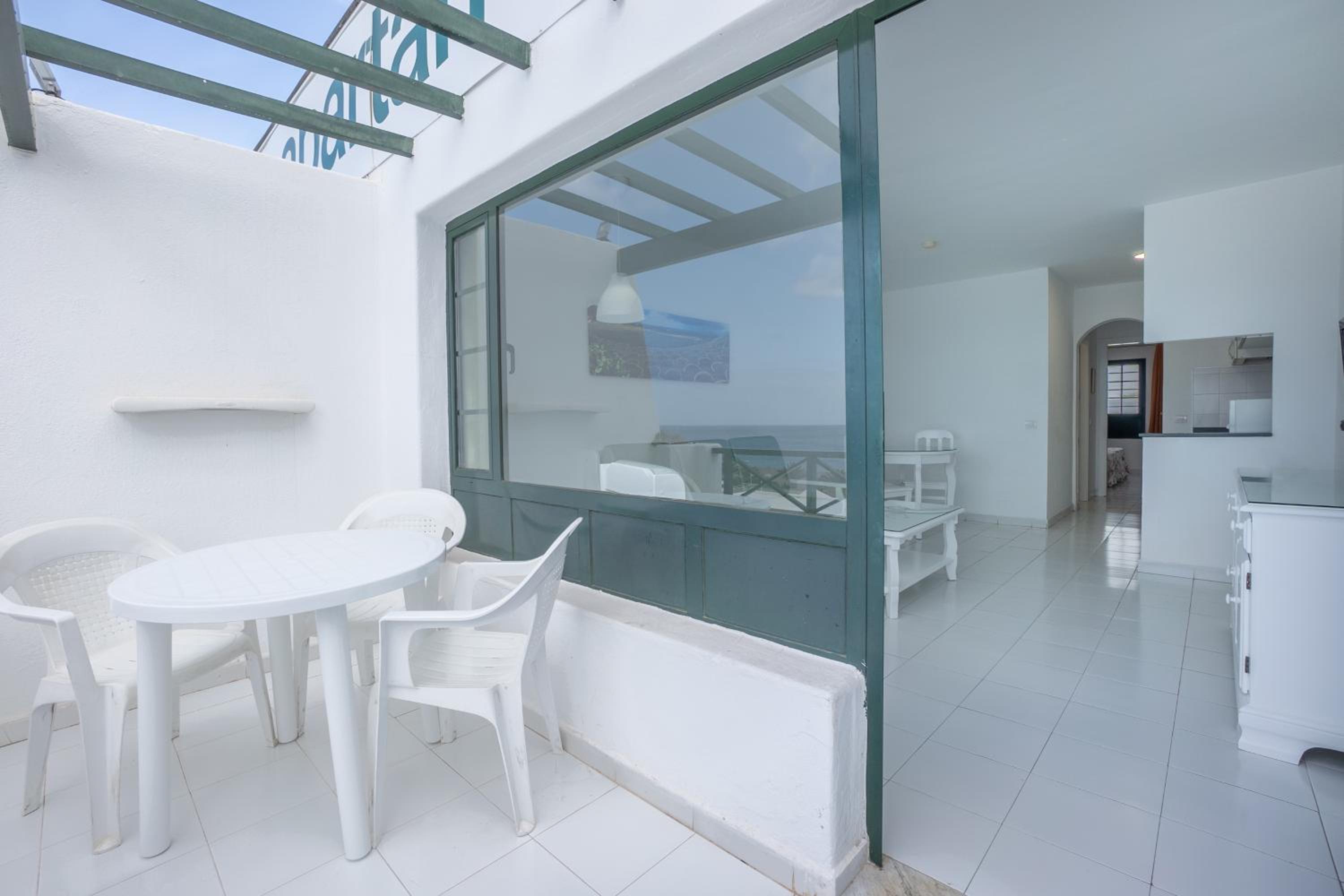 One-Bedroom Apartment with View - Photo 13