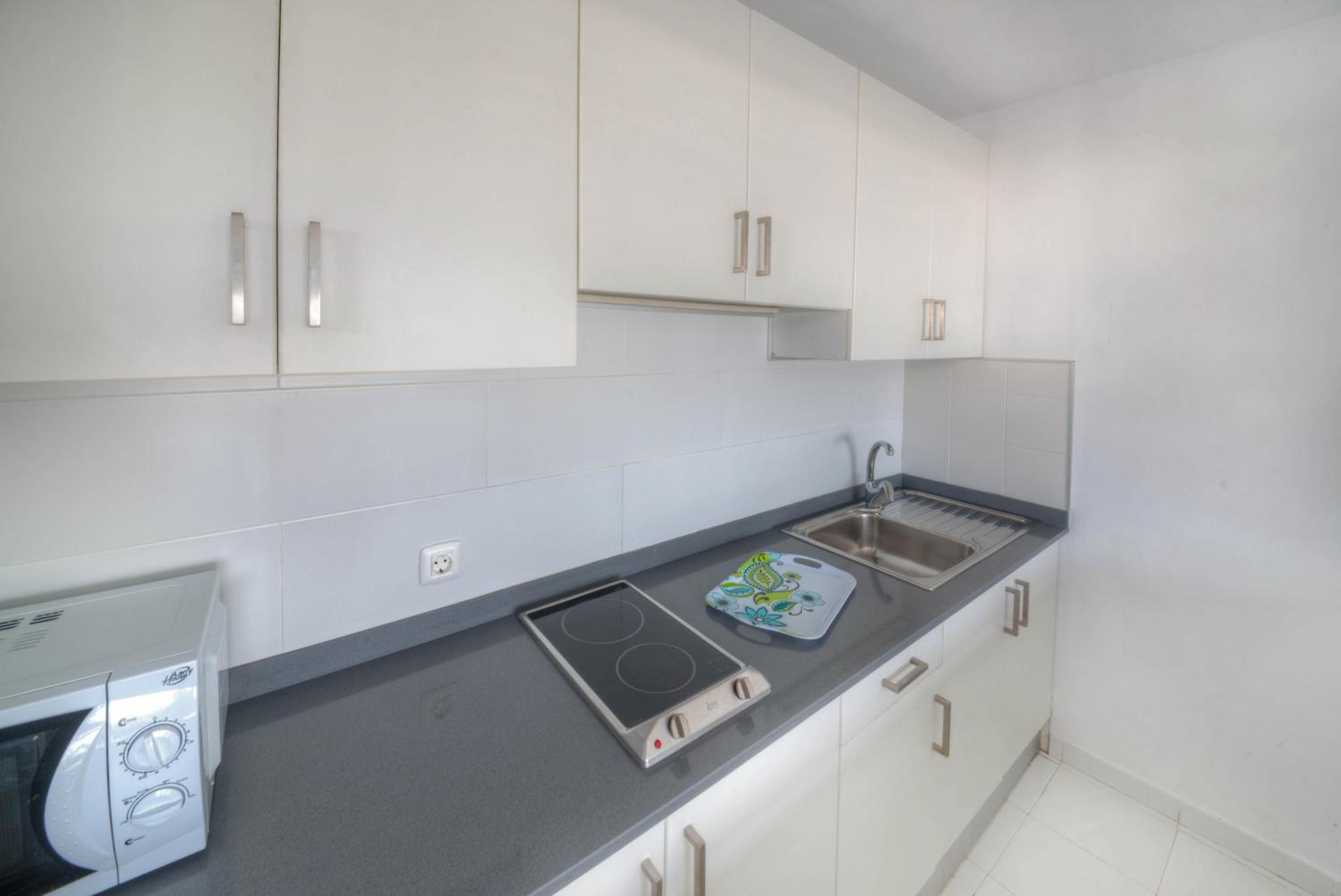 One-Bedroom Apartment without View - Photo 14