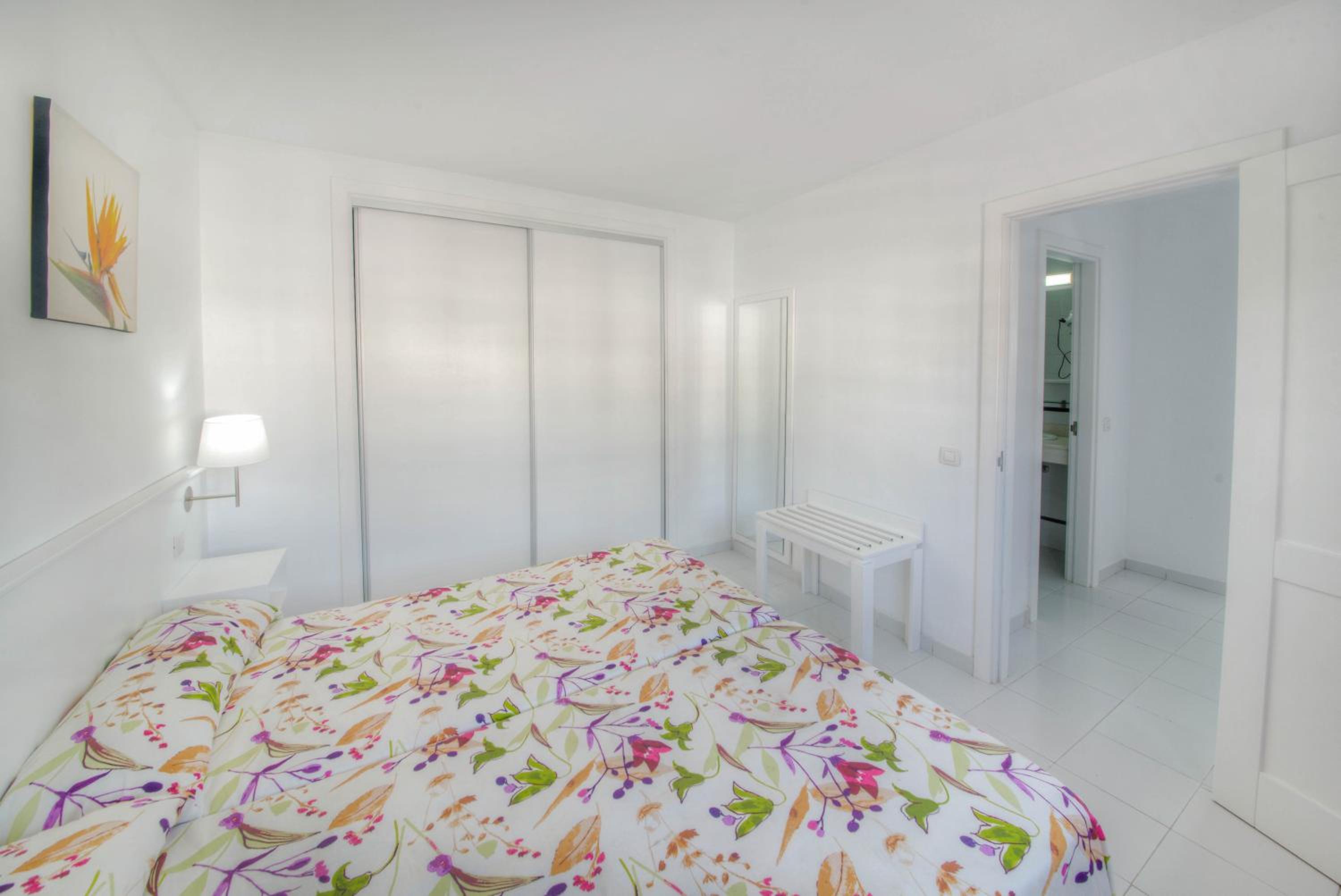 One-Bedroom Apartment without View - Photo 2
