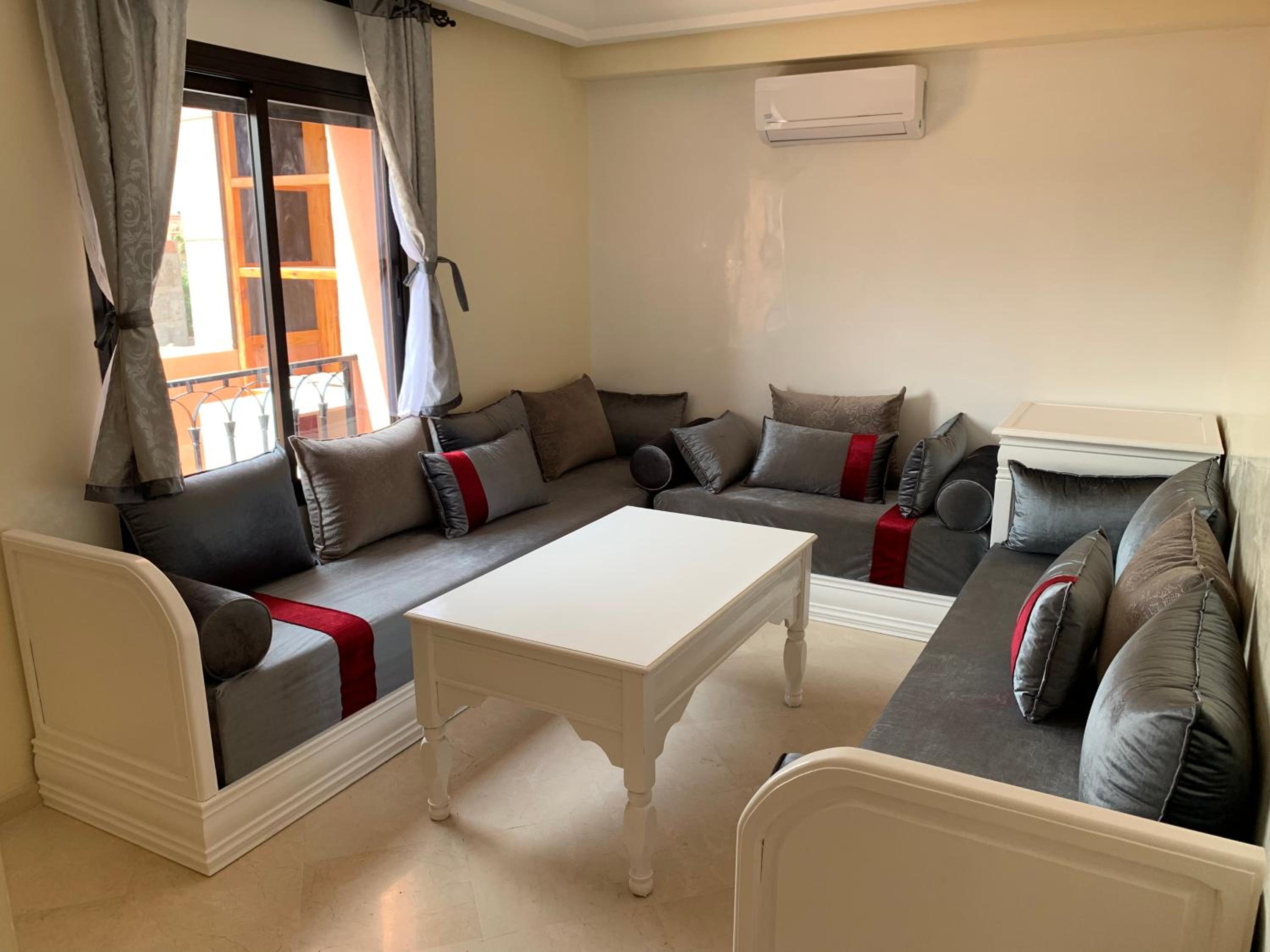 Two-Bedroom Apartment - Photo 9