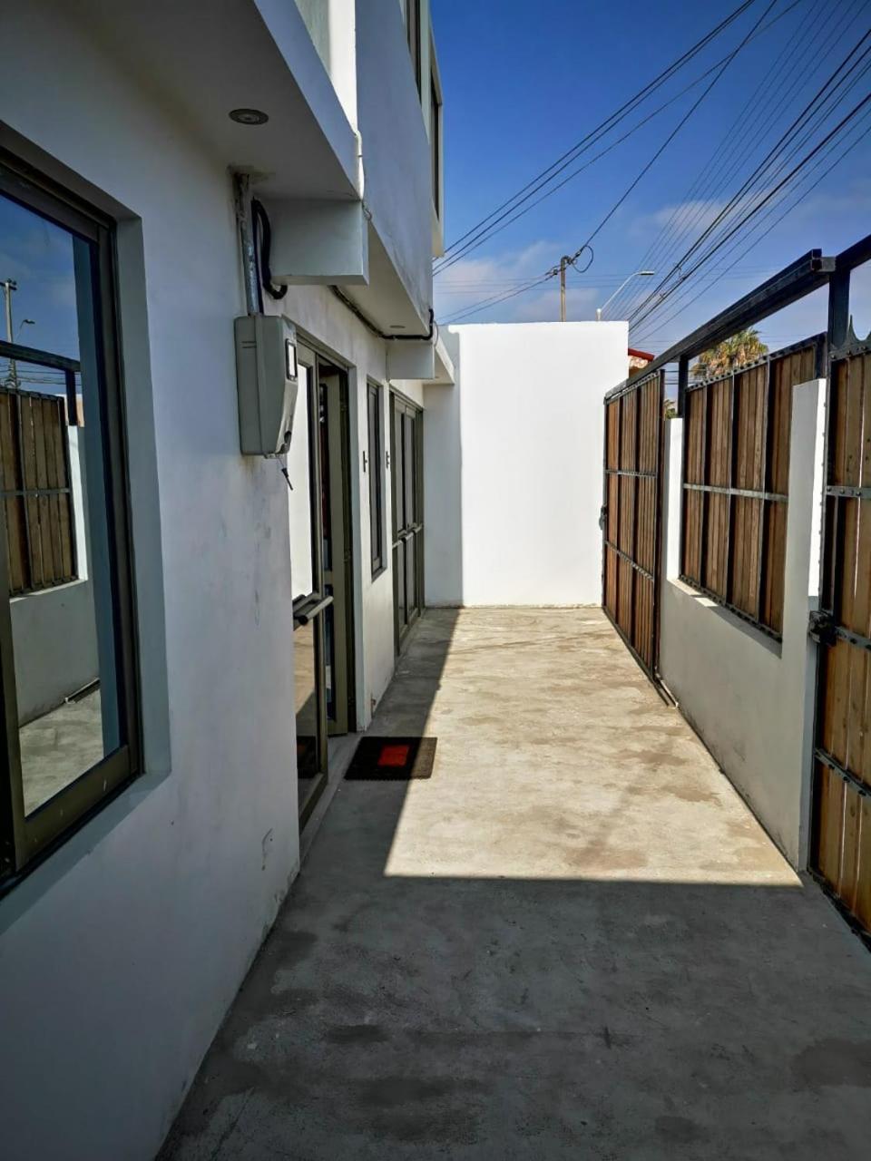 Triple Room with Private Bathroom photo 2