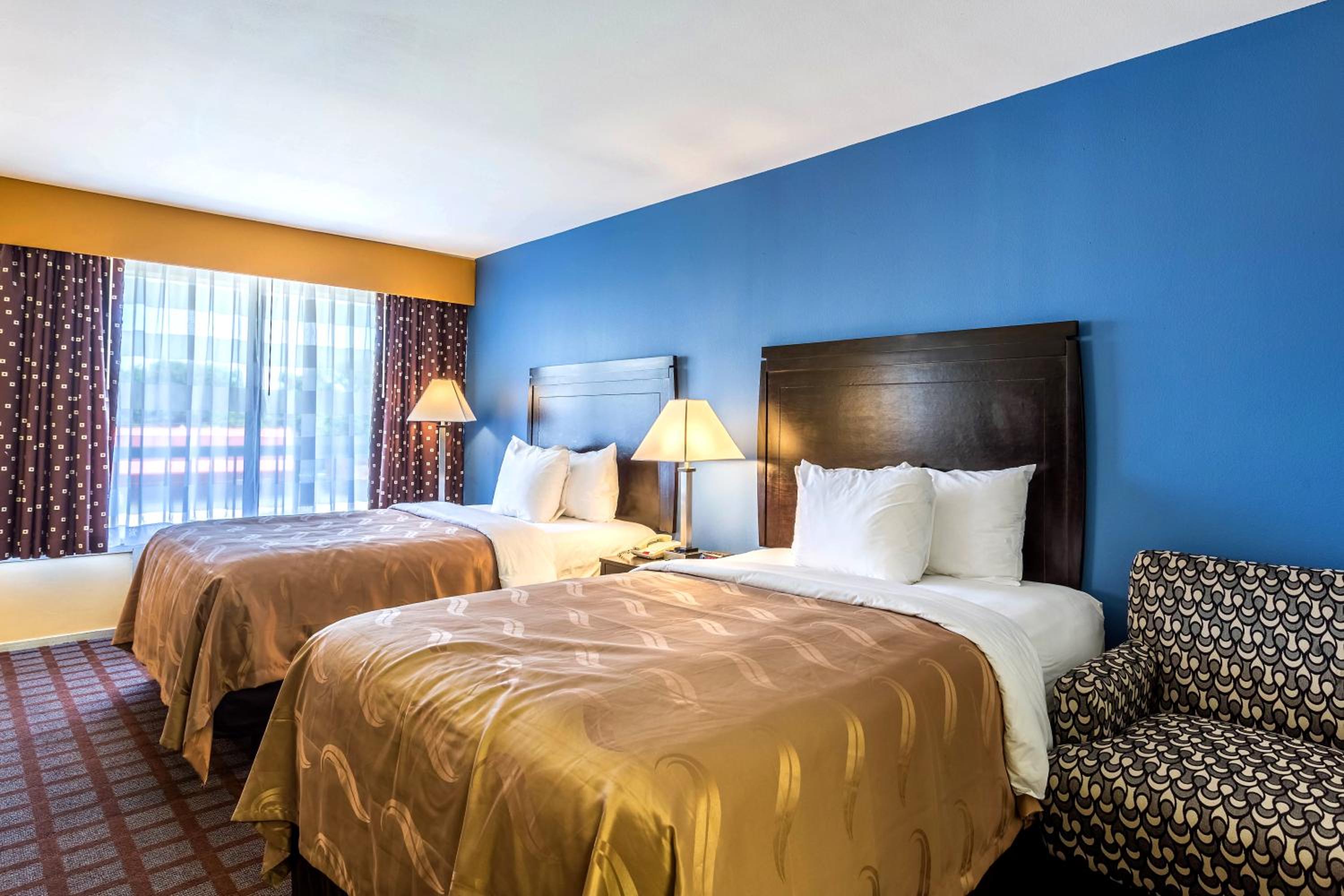 Executive Double Bed Suite - Non Smoking - Photo 1