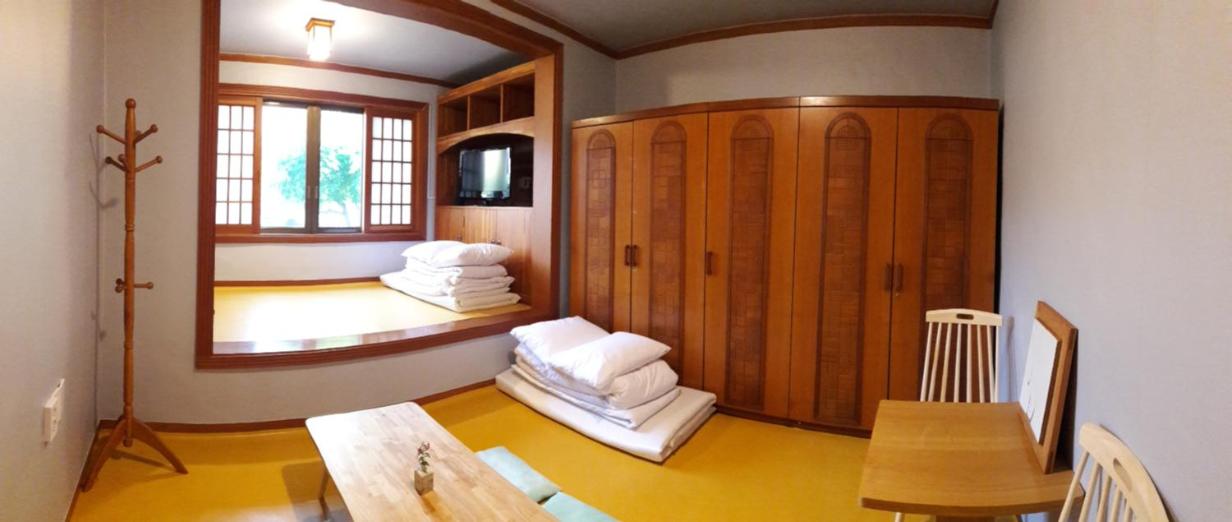 Premium Quadruple Room - Photo 30