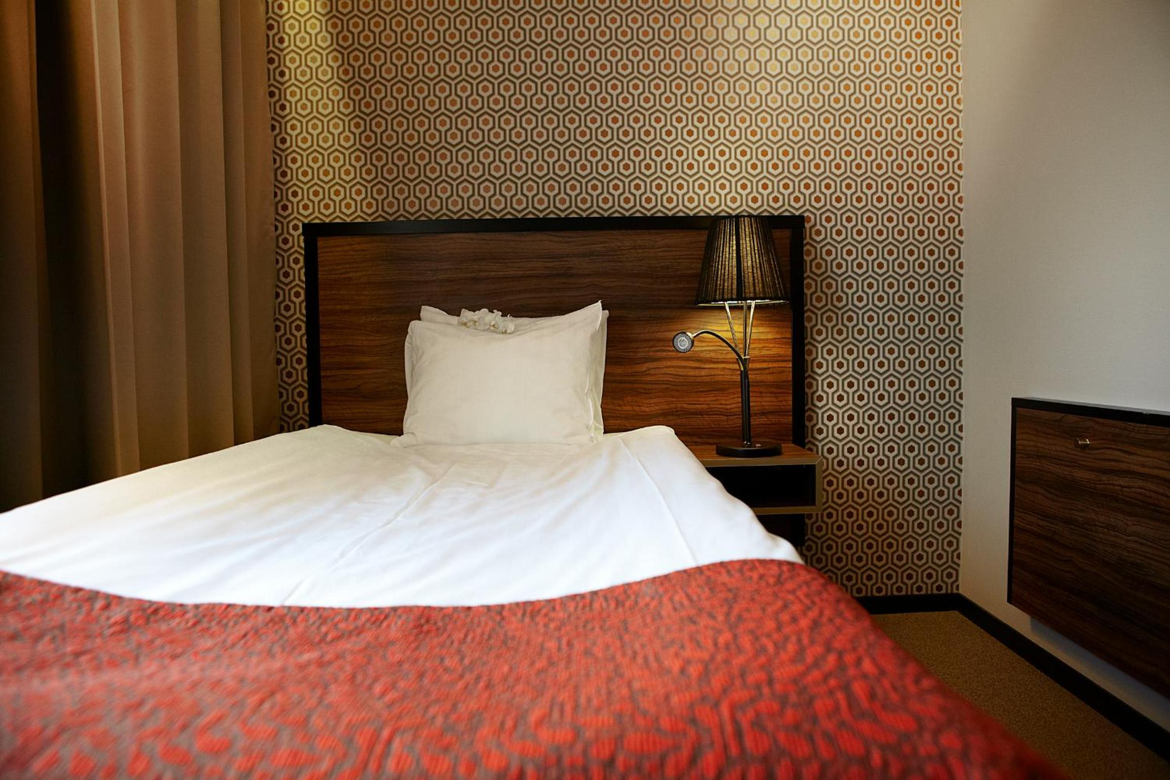 Compact Single Room photo 2