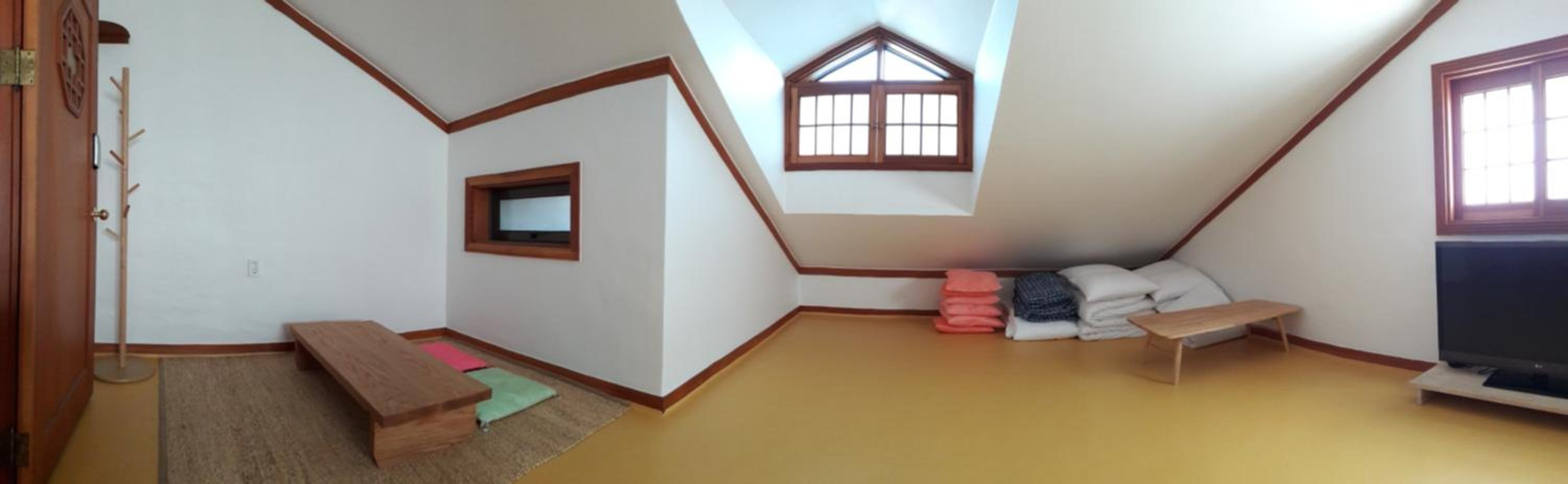 Deluxe Suite - Photo 11