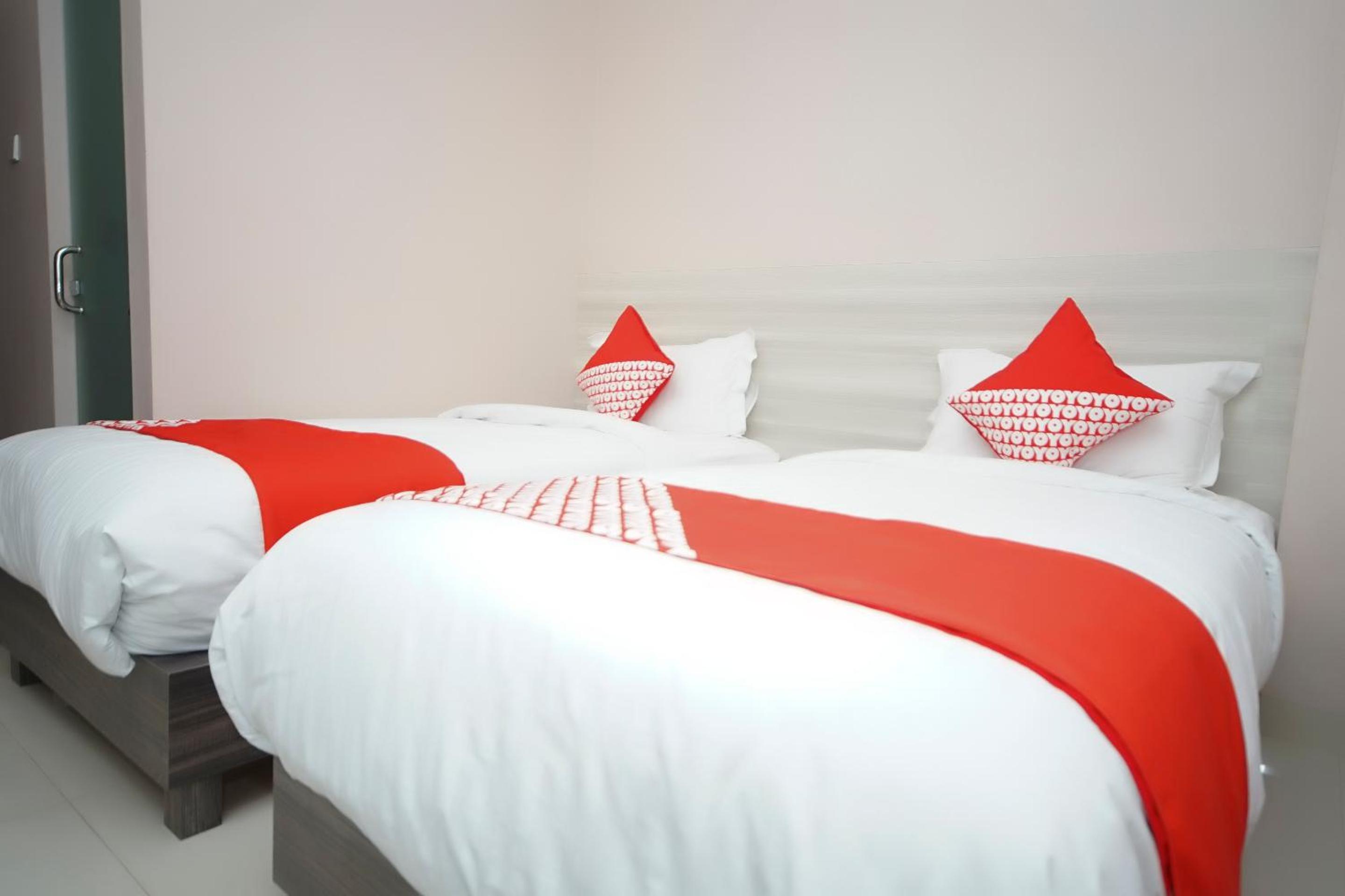 Standard Twin Room photo 2