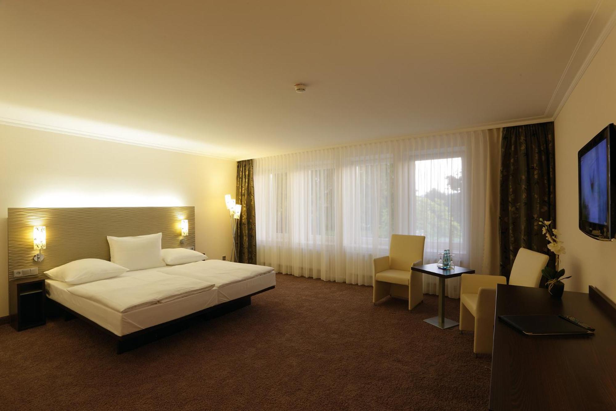 Deluxe Double Room with Shower