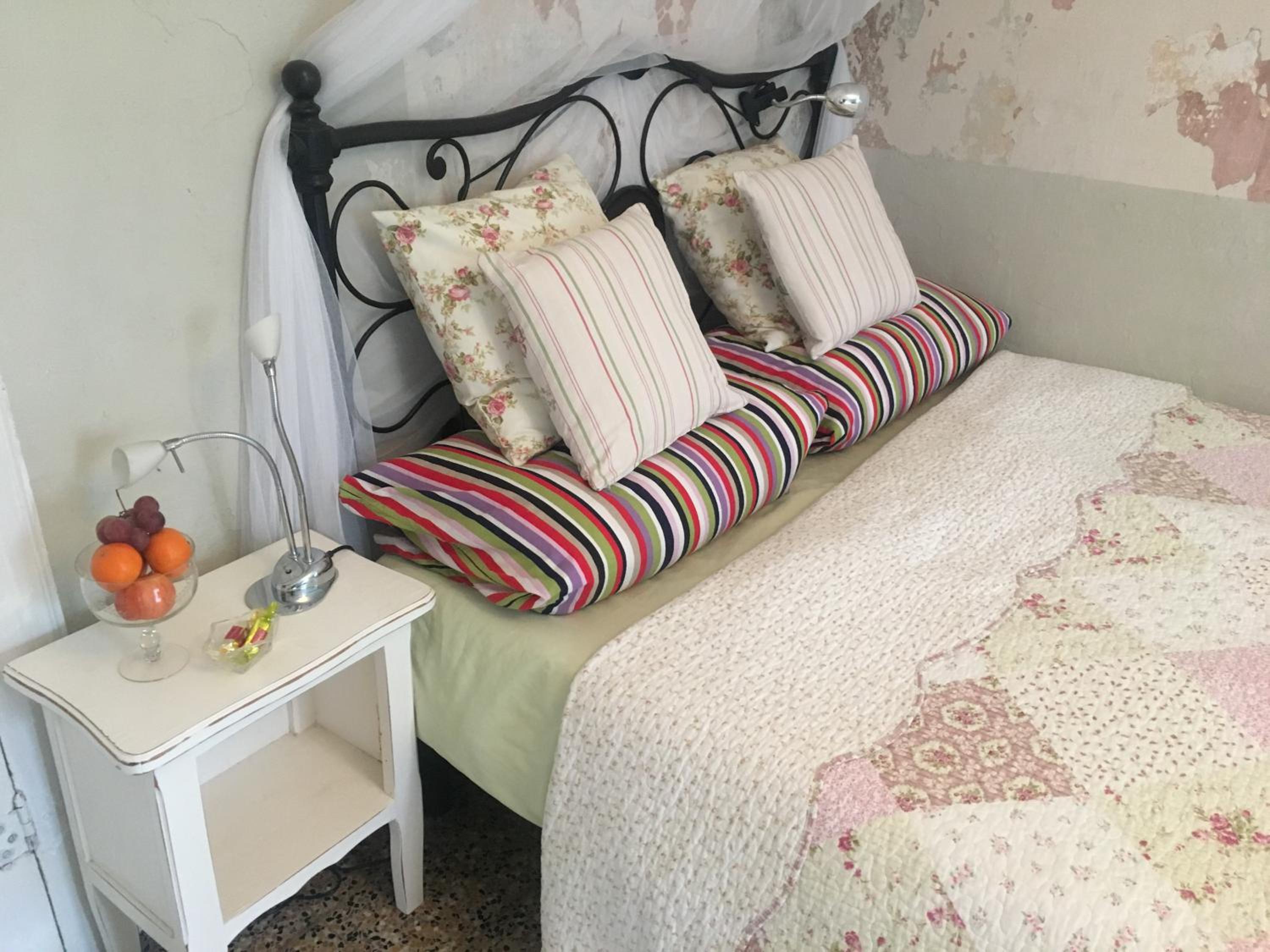 Double Room with Private Bathroom - Photo 1