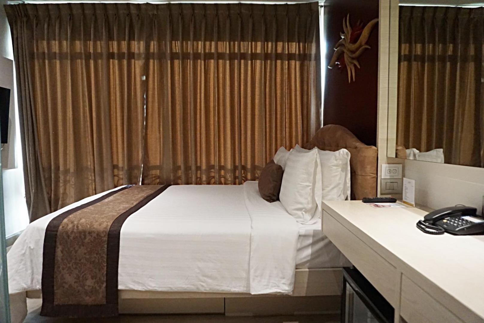 Grand Deluxe Room photo 2