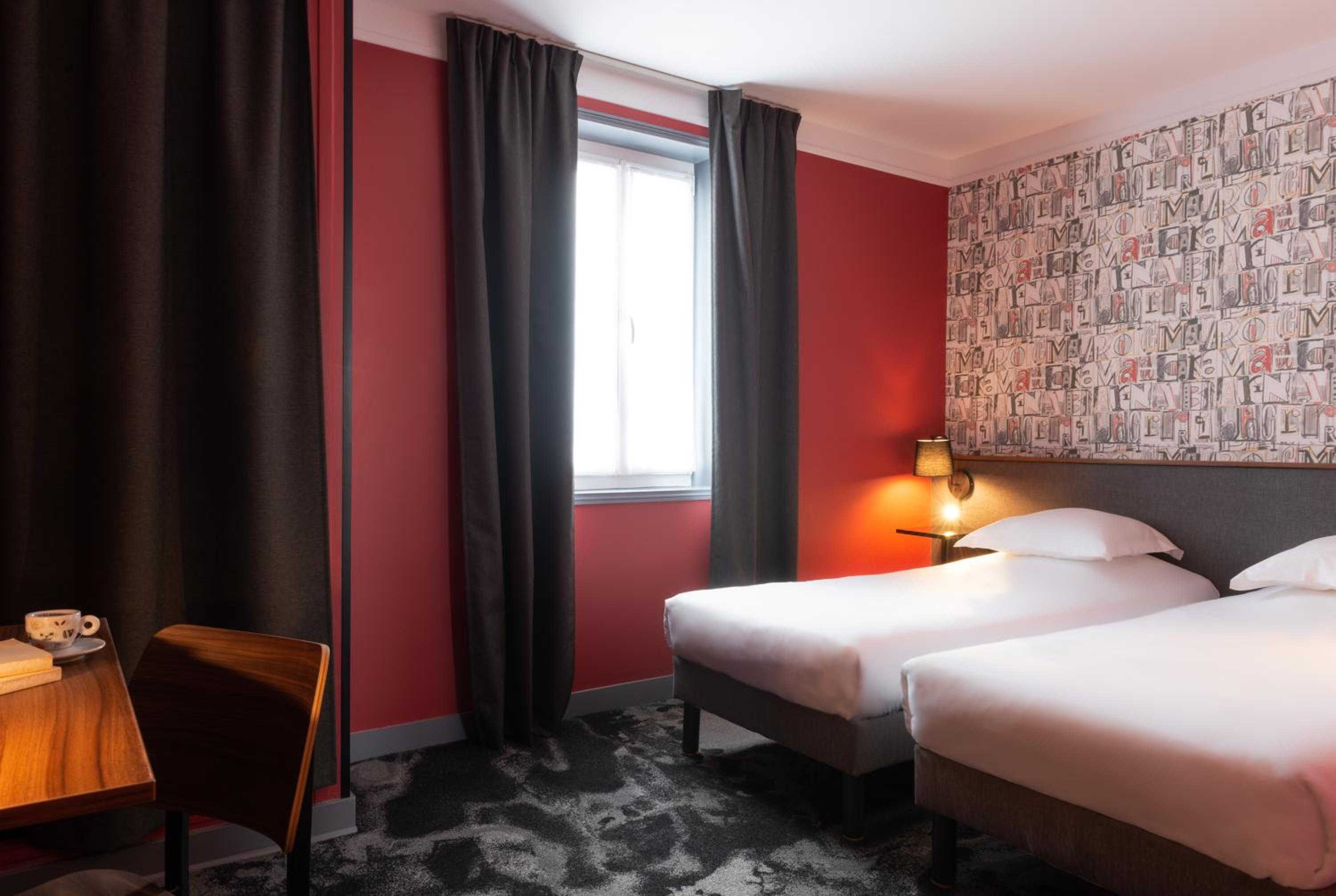 Twin Room - Photo 1