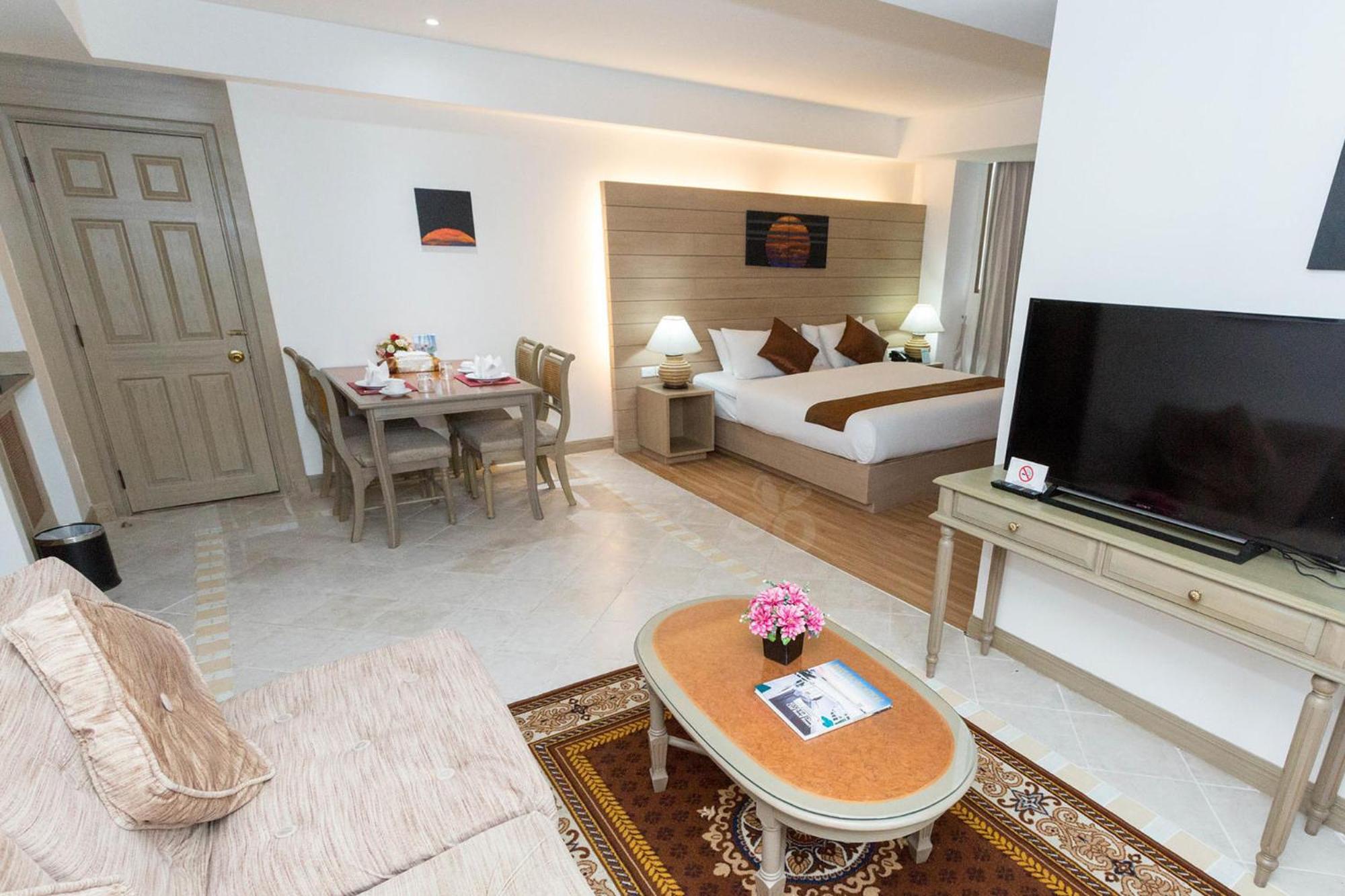 Executive Suite photo 1